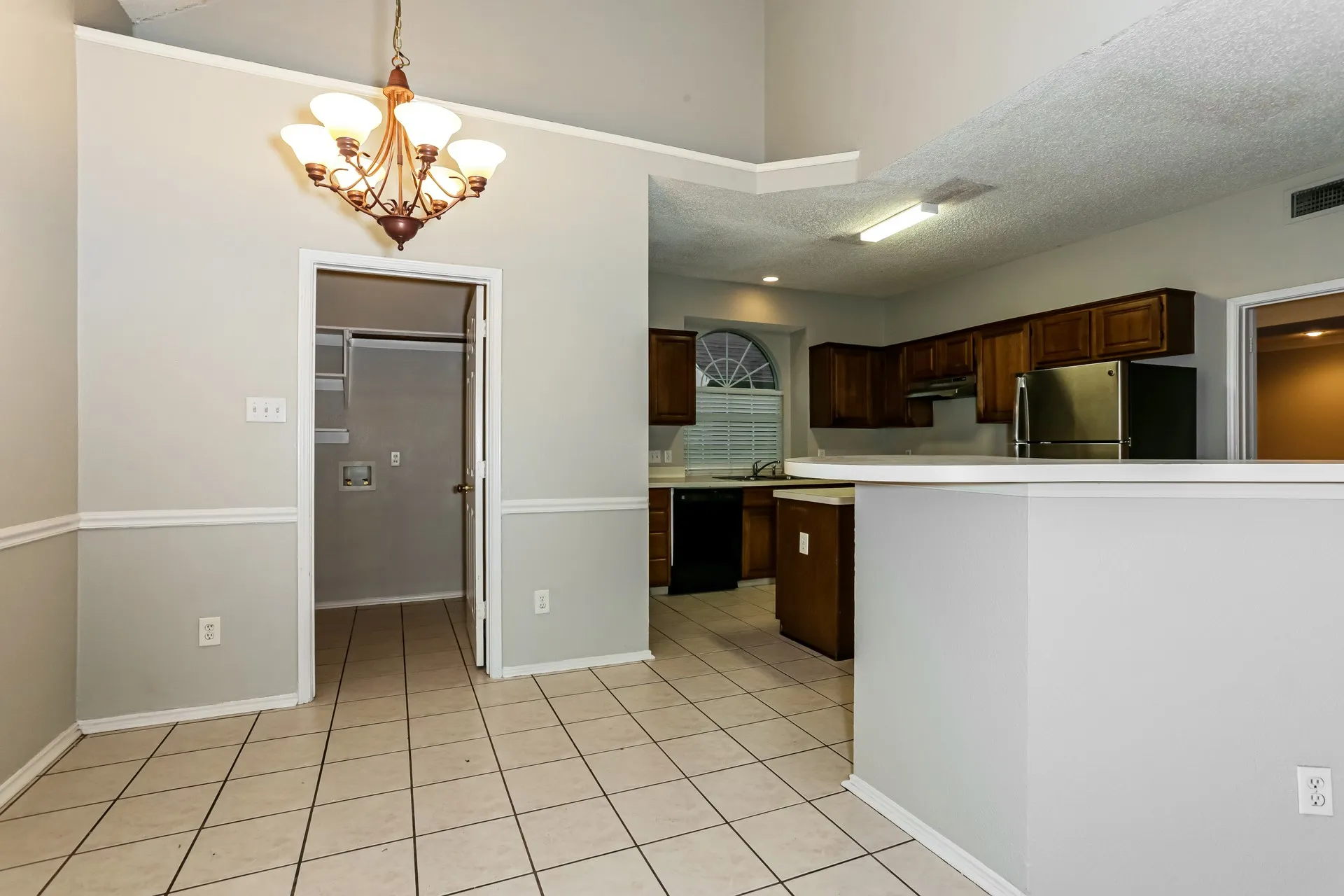 Single Family Residence For Rent in Dallas County , 2329 Bent Brook Drive, Mesquite, Texas 75181, 5 Bedroom, 3 Bathroom, 2 Garage spaces, 3,094 Sqft, built in 1992, mls#21287318, Real Estate Agent in Mesquite, Homes For Rent in Dallas county, Homes For Rent in Mesquite, Realtor in Mesquite Texas, Real Estate Brokerage Independent Realty Texas, Luminita Cordes Realtor