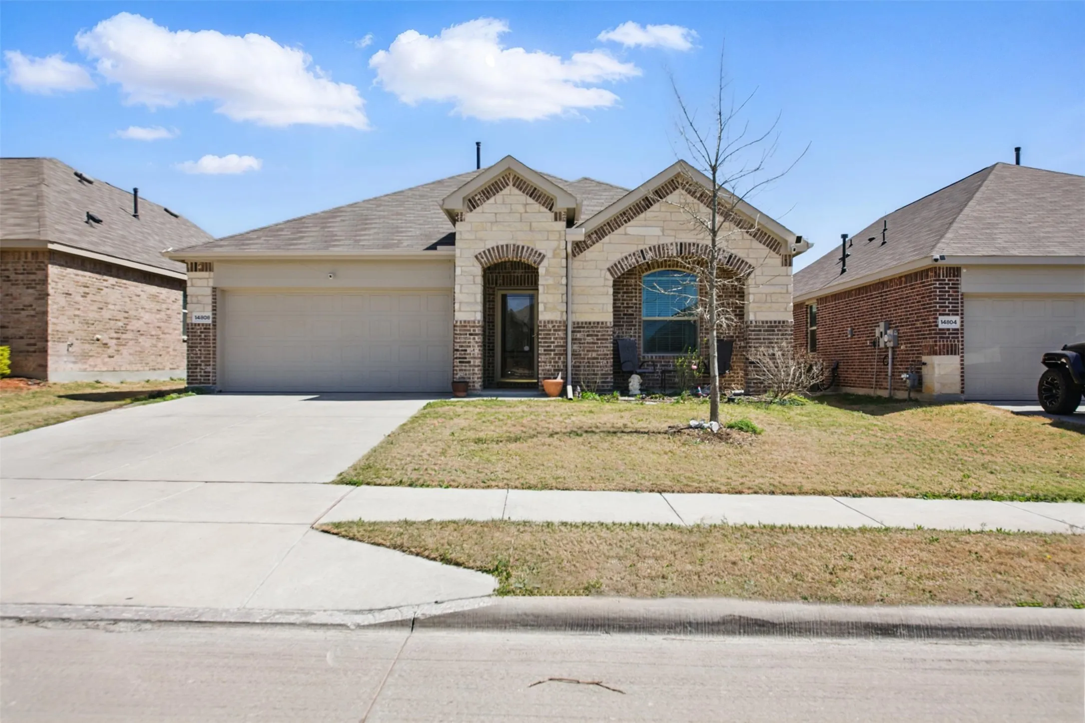 Single Family Residence For Sale in Denton County , 14808 Hester Trail, Fort Worth, Texas 76052, 4 Bedroom, 2 Bathroom, 2 Garage spaces, 1,834 Sqft, built in 2022, mls#21287349, Real Estate Agent in Fort Worth, Homes For Sale in Denton county, Homes For Sale in Fort Worth, Realtor in Fort Worth Texas, Real Estate Brokerage Independent Realty Texas, Luminita Cordes Realtor