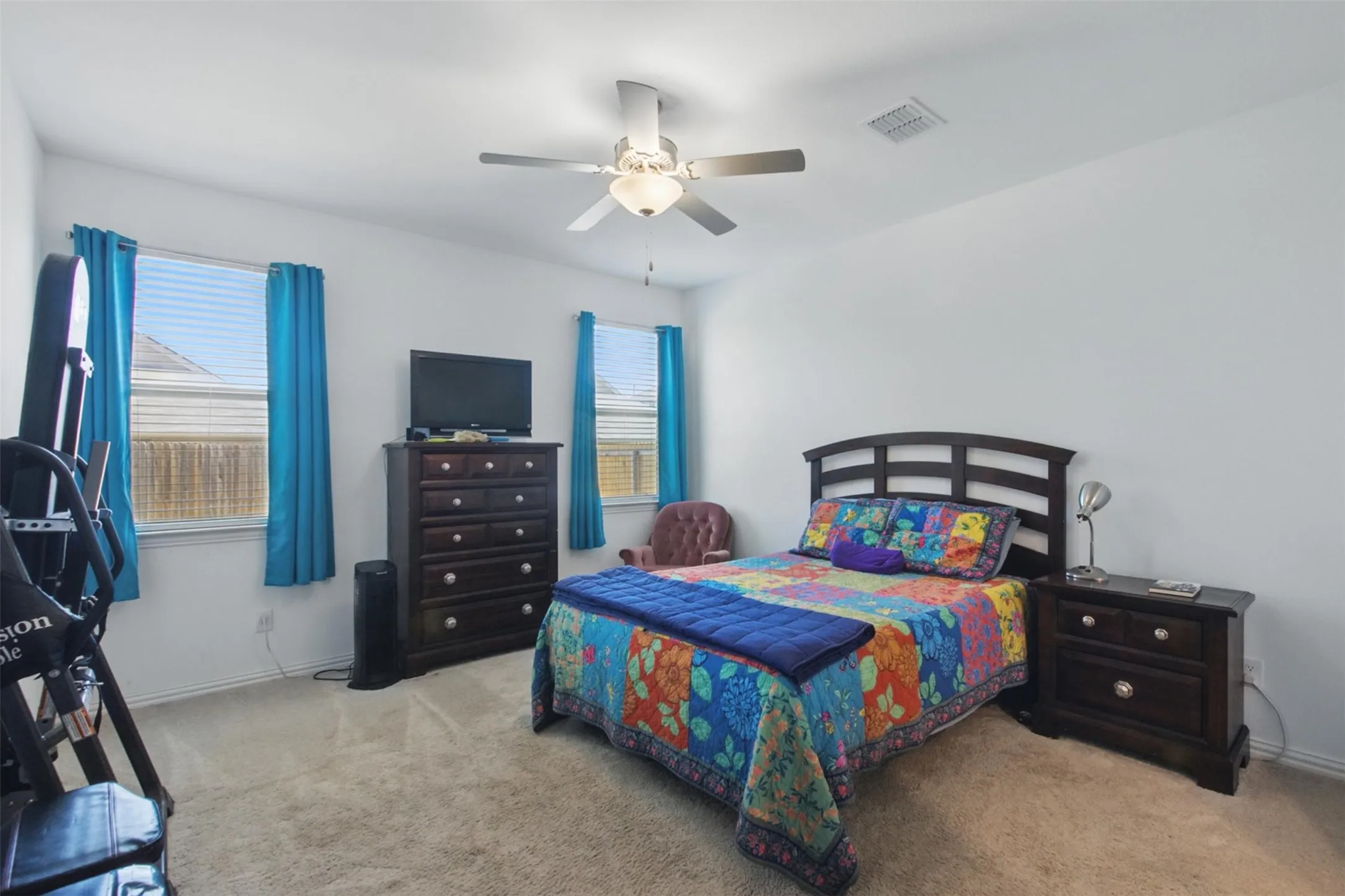 Single Family Residence For Sale in Denton County , 14808 Hester Trail, Fort Worth, Texas 76052, 4 Bedroom, 2 Bathroom, 2 Garage spaces, 1,834 Sqft, built in 2022, mls#21287349, Real Estate Agent in Fort Worth, Homes For Sale in Denton county, Homes For Sale in Fort Worth, Realtor in Fort Worth Texas, Real Estate Brokerage Independent Realty Texas, Luminita Cordes Realtor