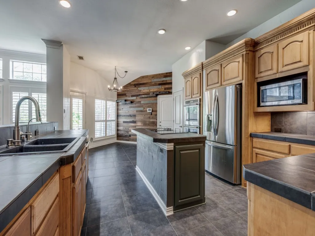 Single Family Residence For Rent in Collin County , 4684 Old Pond Drive, Plano, Texas 75024, 4 Bedroom, 4 Bathroom, 3 Garage spaces, 3,417 Sqft, built in 1999, mls#21277647, Real Estate Agent in Plano, Homes For Rent in Collin county, Homes For Rent in Plano, Realtor in Plano Texas, Real Estate Brokerage Independent Realty Texas, Luminita Cordes Realtor