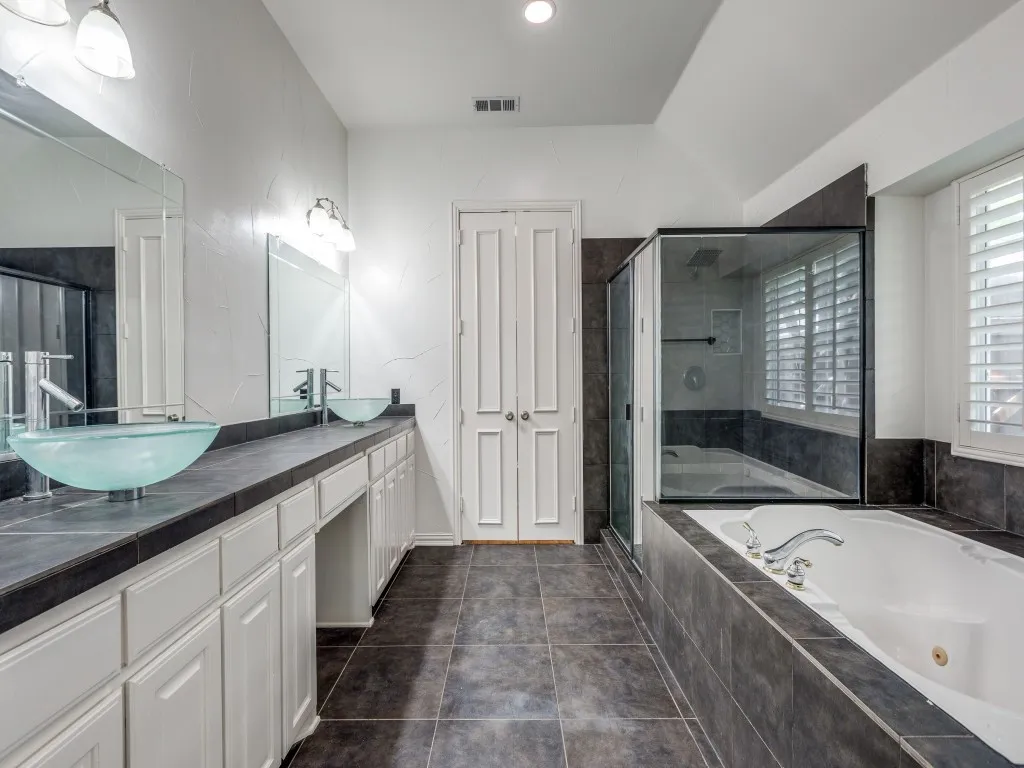 Single Family Residence For Rent in Collin County , 4684 Old Pond Drive, Plano, Texas 75024, 4 Bedroom, 4 Bathroom, 3 Garage spaces, 3,417 Sqft, built in 1999, mls#21277647, Real Estate Agent in Plano, Homes For Rent in Collin county, Homes For Rent in Plano, Realtor in Plano Texas, Real Estate Brokerage Independent Realty Texas, Luminita Cordes Realtor
