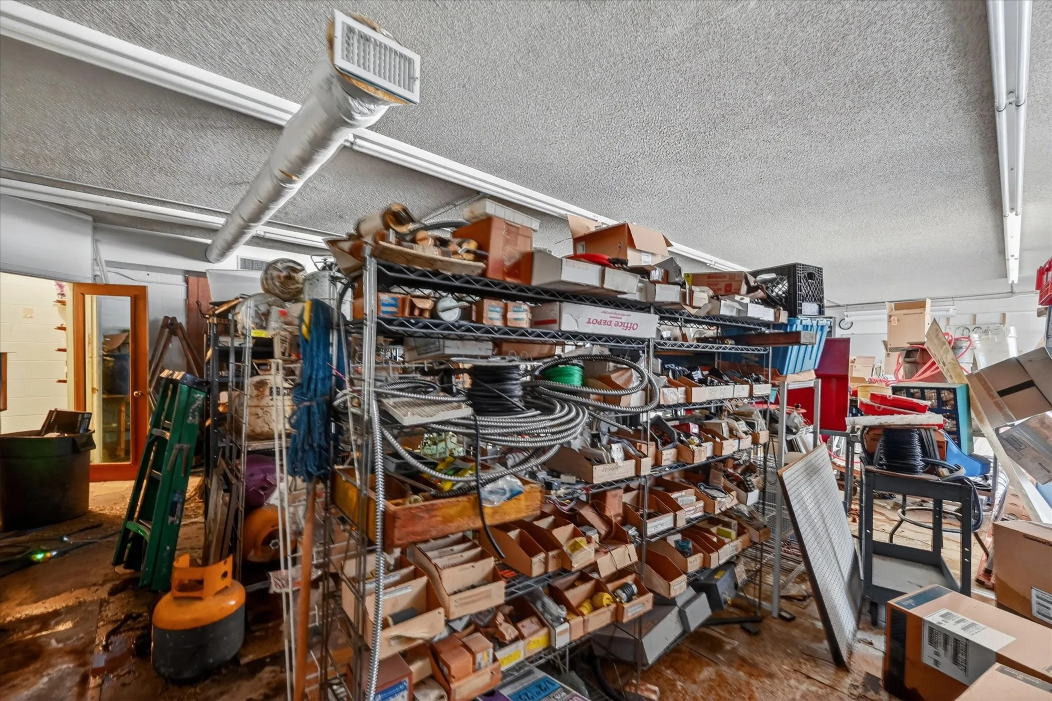 Office For Sale in Denton County , 222 W Parkway Street, Denton, Texas 76201, 0, 0, Garage spaces, 0 Sqft, built in 1958, Price $450,000, mls#21287074, Real Estate Agent in Denton, Homes For Sale in Denton county, Homes For Sale in Denton, Realtor in Denton Texas, Real Estate Brokerage Independent Realty Texas, Luminita Cordes Realtor