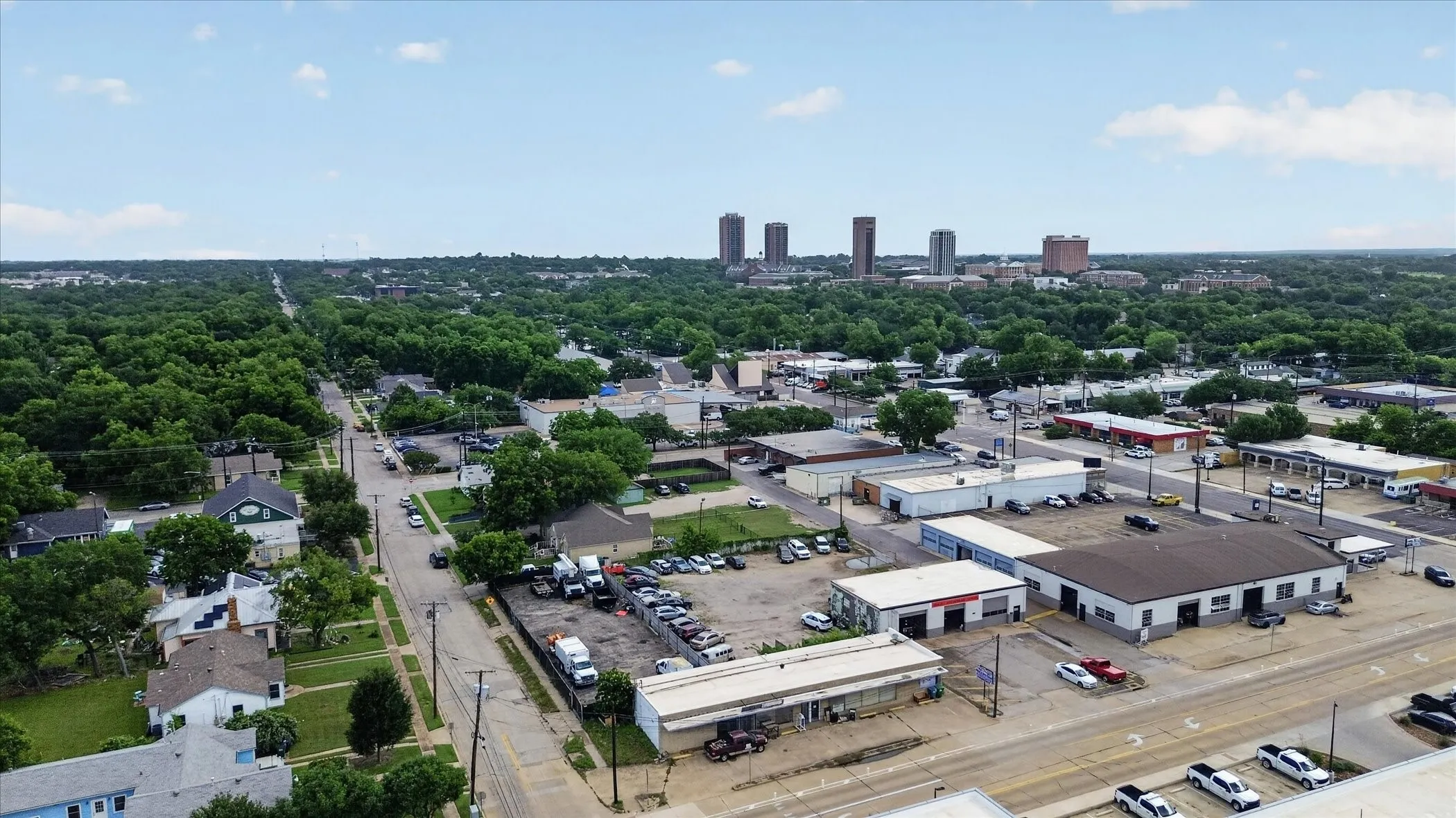 Office For Sale in Denton County , 222 W Parkway Street, Denton, Texas 76201, 0, 0, Garage spaces, 0 Sqft, built in 1958, Price $450,000, mls#21287074, Real Estate Agent in Denton, Homes For Sale in Denton county, Homes For Sale in Denton, Realtor in Denton Texas, Real Estate Brokerage Independent Realty Texas, Luminita Cordes Realtor