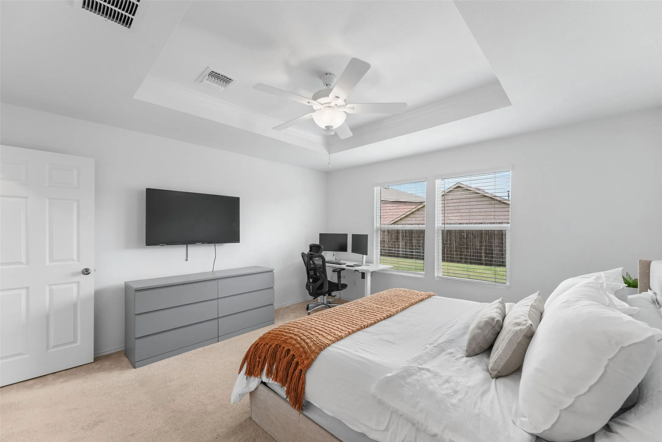 Single Family Residence For Sale in Kaufman County , 2065 Henrietta Drive, Forney, Texas 75126, 4 Bedroom, 3 Bathroom, 2 Garage spaces, 2,266 Sqft, built in 2023, mls#21287118, Real Estate Agent in Forney, Homes For Sale in Kaufman county, Homes For Sale in Forney, Realtor in Forney Texas, Real Estate Brokerage Independent Realty Texas, Luminita Cordes Realtor
