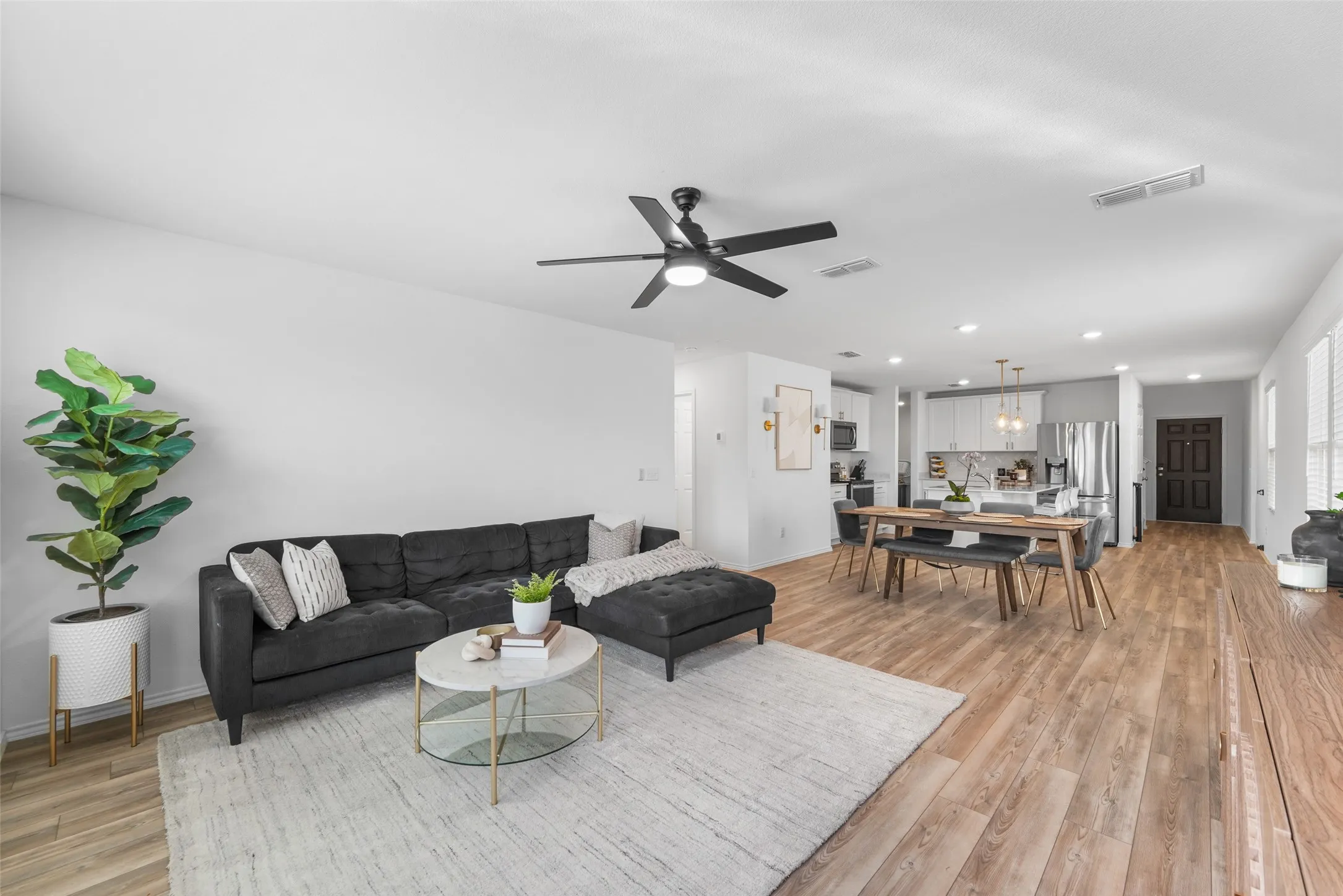 Single Family Residence For Sale in Kaufman County , 2065 Henrietta Drive, Forney, Texas 75126, 4 Bedroom, 3 Bathroom, 2 Garage spaces, 2,266 Sqft, built in 2023, mls#21287118, Real Estate Agent in Forney, Homes For Sale in Kaufman county, Homes For Sale in Forney, Realtor in Forney Texas, Real Estate Brokerage Independent Realty Texas, Luminita Cordes Realtor