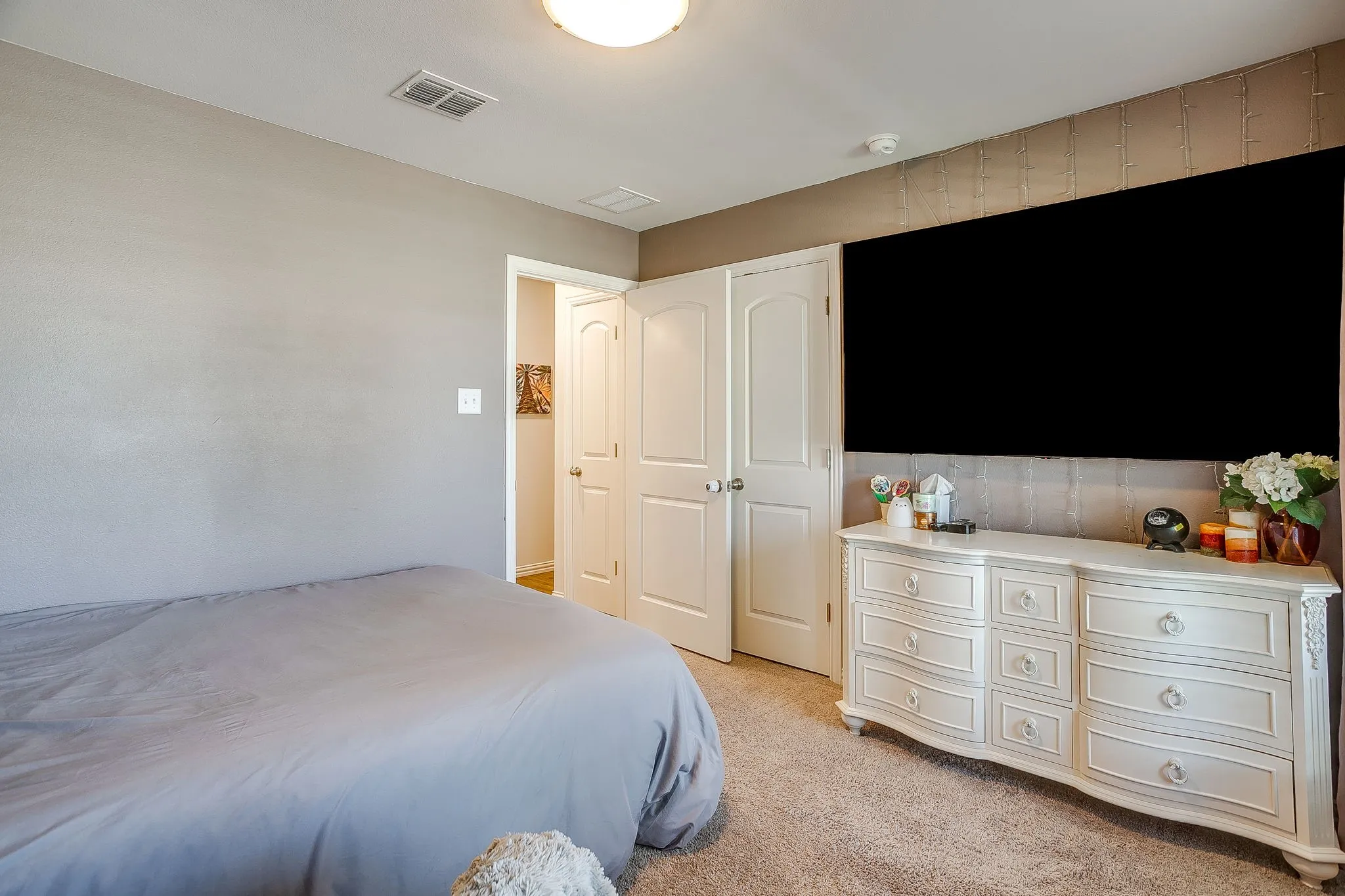 Single Family Residence For Sale in Johnson County , 3113 Arbor View Drive, Burleson, Texas 76028, 4 Bedroom, 2 Bathroom, 2 Garage spaces, 1,700 Sqft, built in 2022, mls#21287401, Real Estate Agent in Burleson, Homes For Sale in Johnson county, Homes For Sale in Burleson, Realtor in Burleson Texas, Real Estate Brokerage Independent Realty Texas, Luminita Cordes Realtor