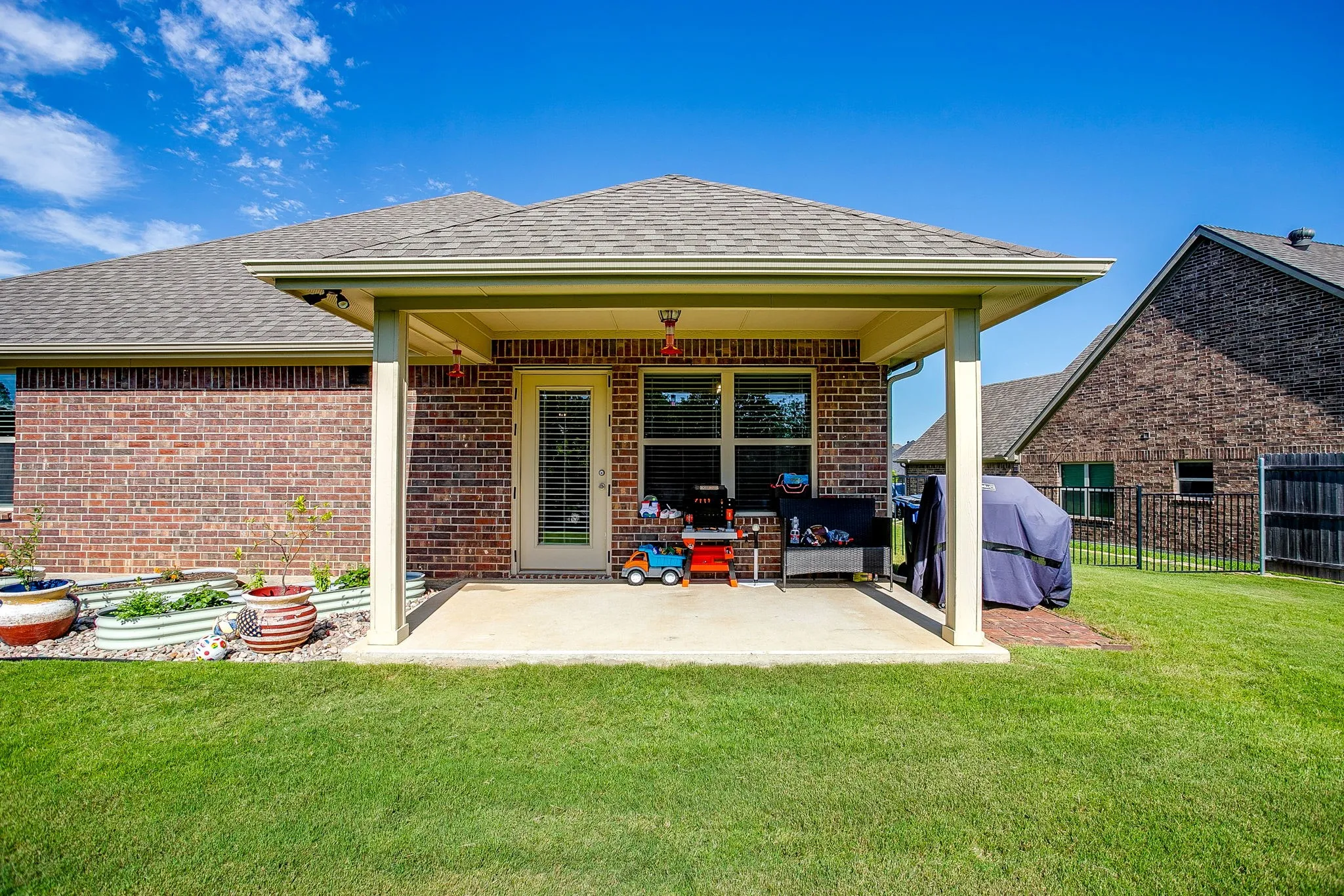 Single Family Residence For Sale in Johnson County , 3113 Arbor View Drive, Burleson, Texas 76028, 4 Bedroom, 2 Bathroom, 2 Garage spaces, 1,700 Sqft, built in 2022, mls#21287401, Real Estate Agent in Burleson, Homes For Sale in Johnson county, Homes For Sale in Burleson, Realtor in Burleson Texas, Real Estate Brokerage Independent Realty Texas, Luminita Cordes Realtor