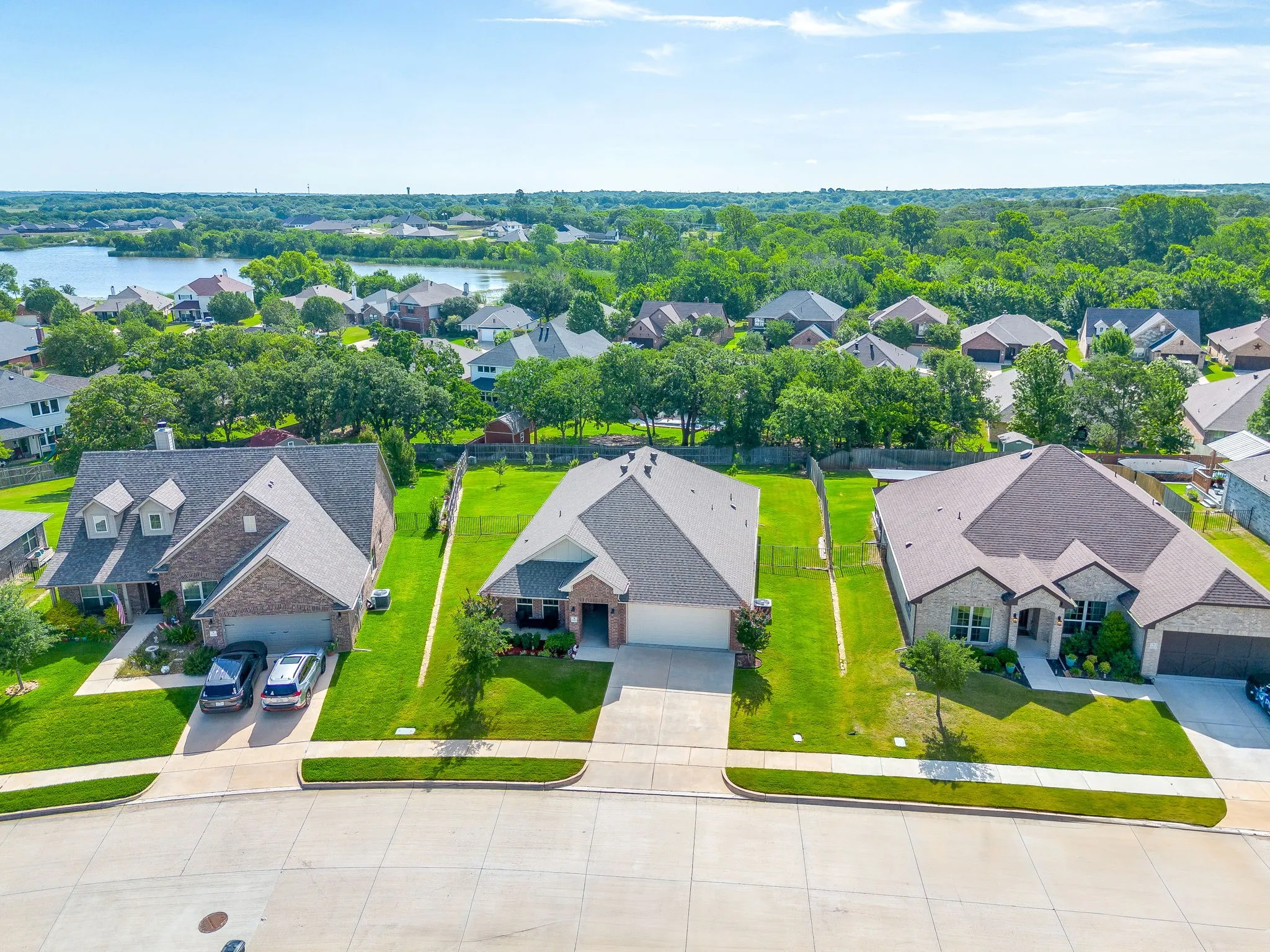 Single Family Residence For Sale in Johnson County , 3113 Arbor View Drive, Burleson, Texas 76028, 4 Bedroom, 2 Bathroom, 2 Garage spaces, 1,700 Sqft, built in 2022, mls#21287401, Real Estate Agent in Burleson, Homes For Sale in Johnson county, Homes For Sale in Burleson, Realtor in Burleson Texas, Real Estate Brokerage Independent Realty Texas, Luminita Cordes Realtor