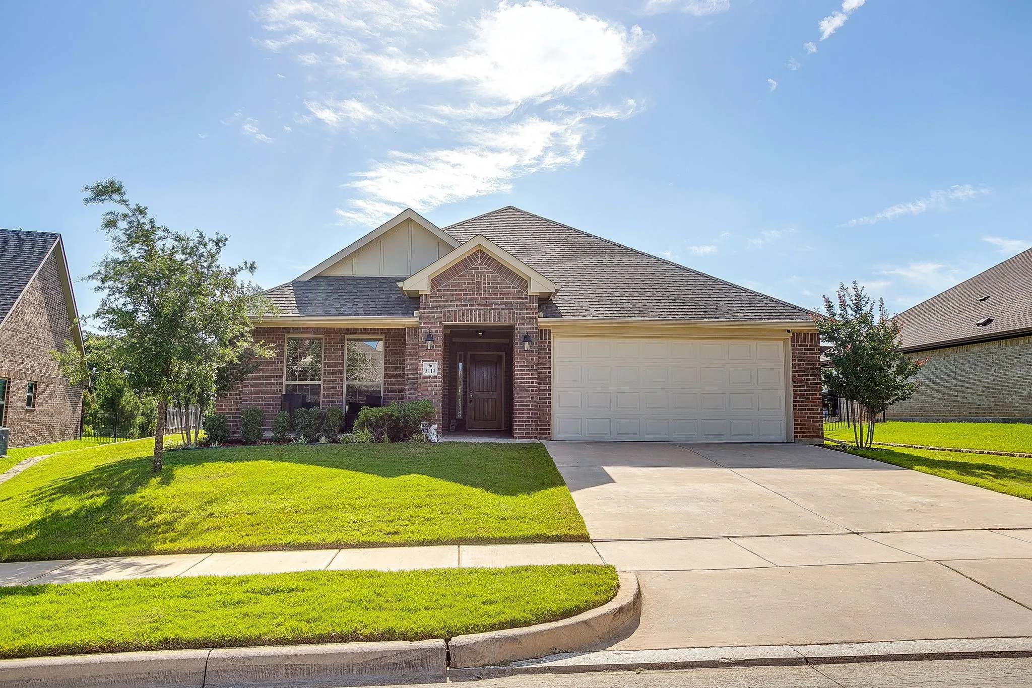 Single Family Residence For Sale in Johnson County , 3113 Arbor View Drive, Burleson, Texas 76028, 4 Bedroom, 2 Bathroom, 2 Garage spaces, 1,700 Sqft, built in 2022, mls#21287401, Real Estate Agent in Burleson, Homes For Sale in Johnson county, Homes For Sale in Burleson, Realtor in Burleson Texas, Real Estate Brokerage Independent Realty Texas, Luminita Cordes Realtor