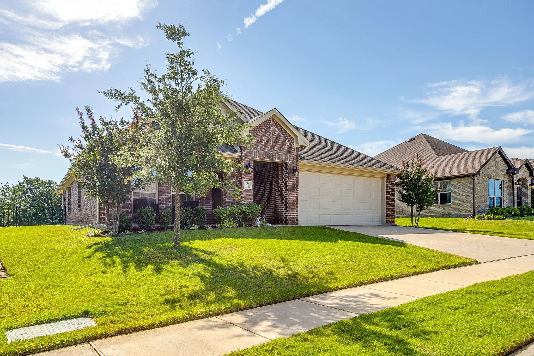 Single Family Residence For Sale in Johnson County , 3113 Arbor View Drive, Burleson, Texas 76028, 4 Bedroom, 2 Bathroom, 2 Garage spaces, 1,700 Sqft, built in 2022, mls#21287401, Real Estate Agent in Burleson, Homes For Sale in Johnson county, Homes For Sale in Burleson, Realtor in Burleson Texas, Real Estate Brokerage Independent Realty Texas, Luminita Cordes Realtor
