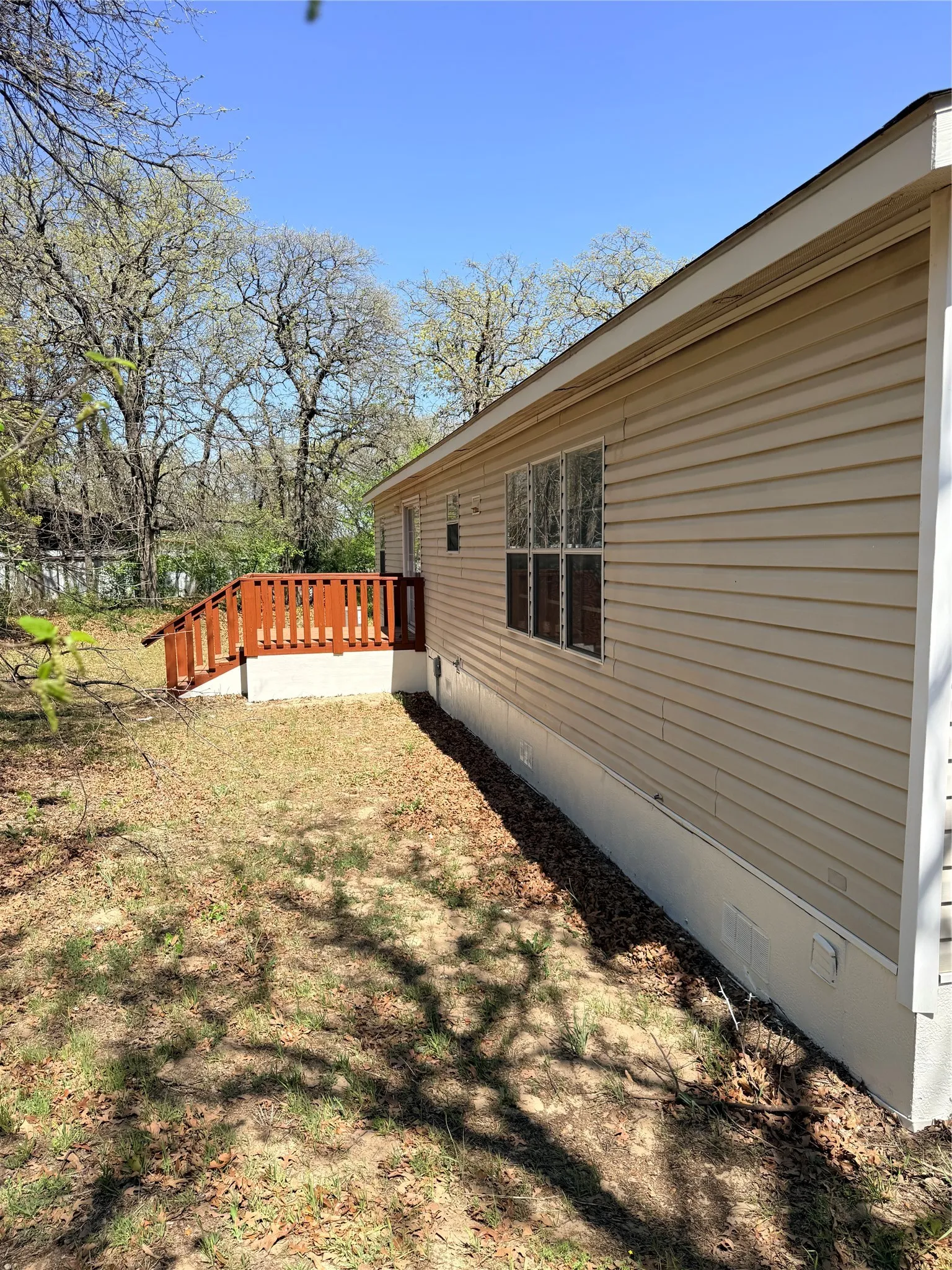 Manufactured Home For Sale in Wise County , 121 Heien Court, Boyd, Texas 76023, 3 Bedroom, 2 Bathroom, Garage spaces, 1,568 Sqft, built in 2006, mls#21287403, Real Estate Agent in Boyd, Homes For Sale in Wise county, Homes For Sale in Boyd, Realtor in Boyd Texas, Real Estate Brokerage Independent Realty Texas, Luminita Cordes Realtor