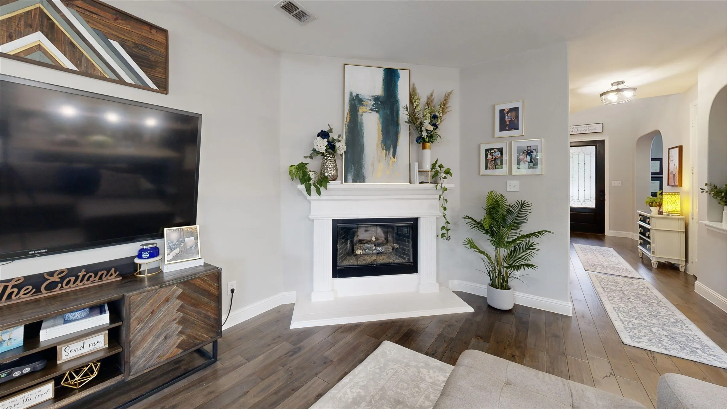 Single Family Residence For Sale in Denton County , 1812 Lake Wood Trail, Little Elm, Texas 75068, 4 Bedroom, 3 Bathroom, 2 Garage spaces, 3,272 Sqft, built in 2017, mls#21286324, Real Estate Agent in Little Elm, Homes For Sale in Denton county, Homes For Sale in Little Elm, Realtor in Little Elm Texas, Real Estate Brokerage Independent Realty Texas, Luminita Cordes Realtor