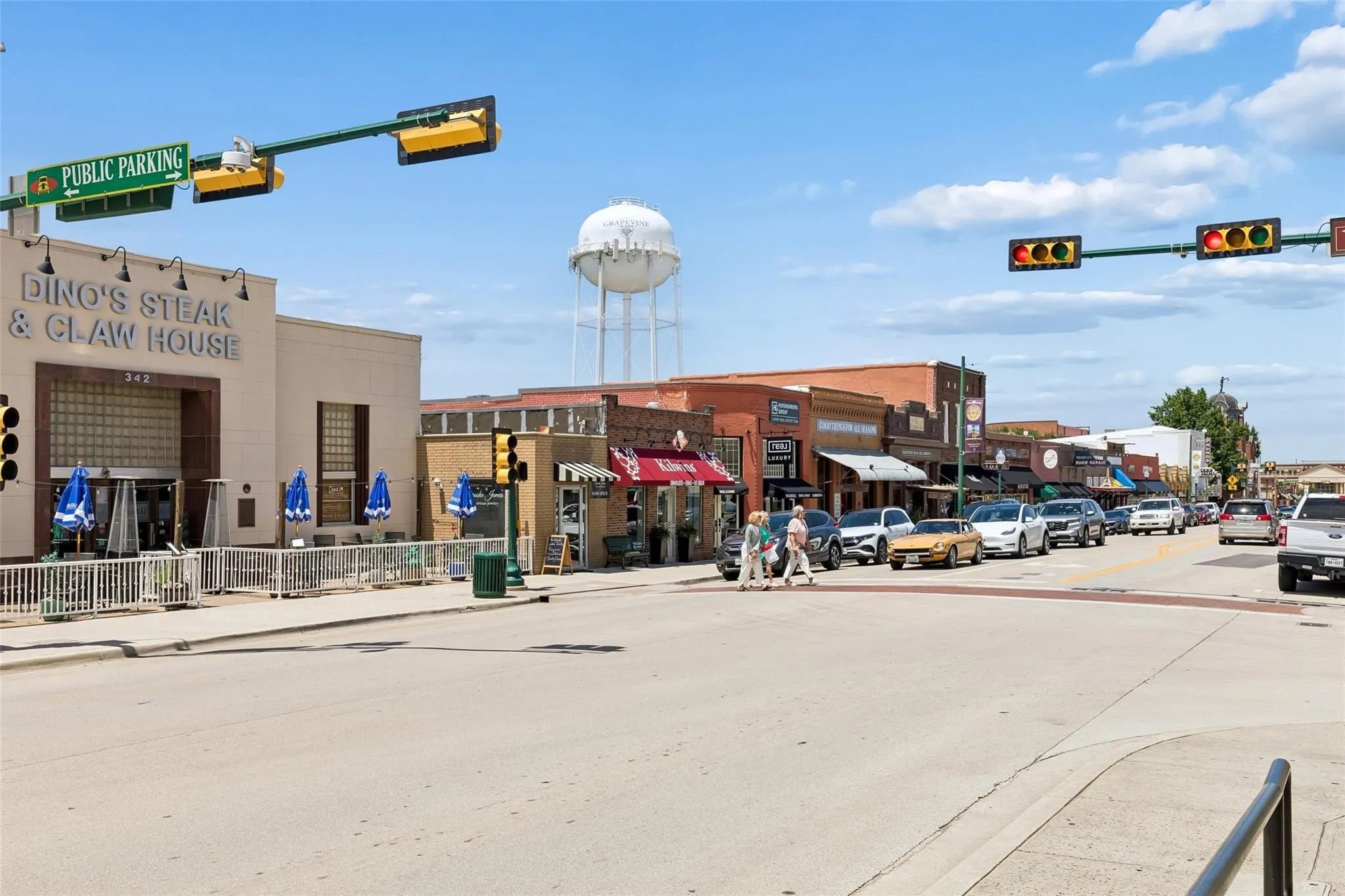 Historic Downtown Grapevine-Just wait until you see why it's the "Christmas Capital of Texas"!