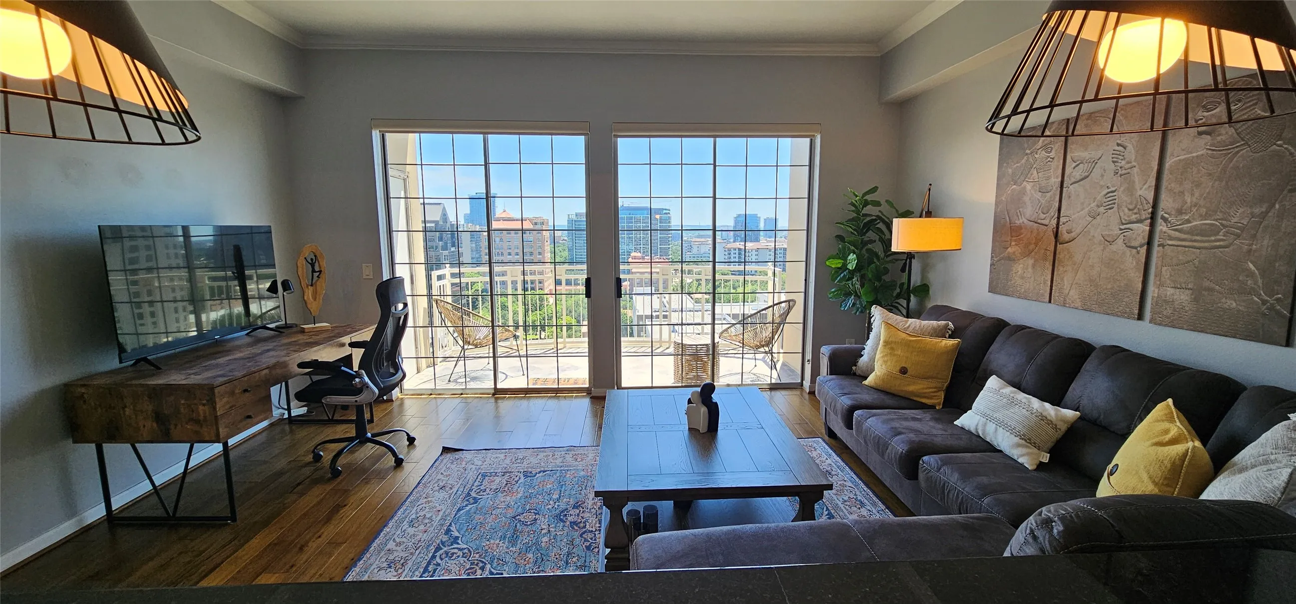 Condominium For Sale in Dallas County , 3225 Turtle Creek Boulevard 1610, Dallas, Texas 75219, 1 Bedroom, 1 Bathroom, 1 Garage spaces, 816 Sqft, built in 1998, mls#21286405, Real Estate Agent in Dallas, Homes For Sale in Dallas county, Homes For Sale in Dallas, Realtor in Dallas Texas, Real Estate Brokerage Independent Realty Texas, Luminita Cordes Realtor