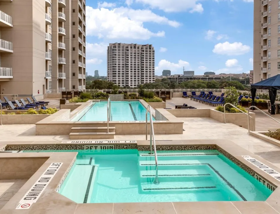Condominium For Sale in Dallas County , 3225 Turtle Creek Boulevard 1610, Dallas, Texas 75219, 1 Bedroom, 1 Bathroom, 1 Garage spaces, 816 Sqft, built in 1998, mls#21286405, Real Estate Agent in Dallas, Homes For Sale in Dallas county, Homes For Sale in Dallas, Realtor in Dallas Texas, Real Estate Brokerage Independent Realty Texas, Luminita Cordes Realtor