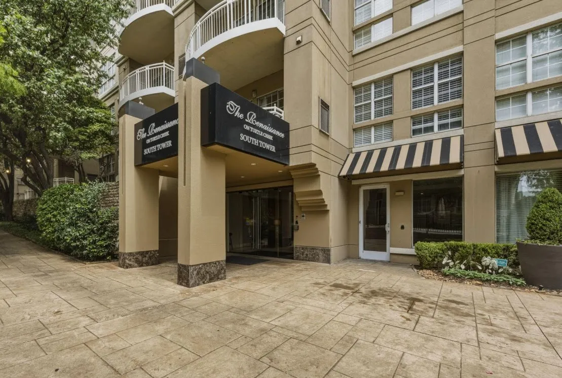 Condominium For Sale in Dallas County , 3225 Turtle Creek Boulevard 1610, Dallas, Texas 75219, 1 Bedroom, 1 Bathroom, 1 Garage spaces, 816 Sqft, built in 1998, mls#21286405, Real Estate Agent in Dallas, Homes For Sale in Dallas county, Homes For Sale in Dallas, Realtor in Dallas Texas, Real Estate Brokerage Independent Realty Texas, Luminita Cordes Realtor