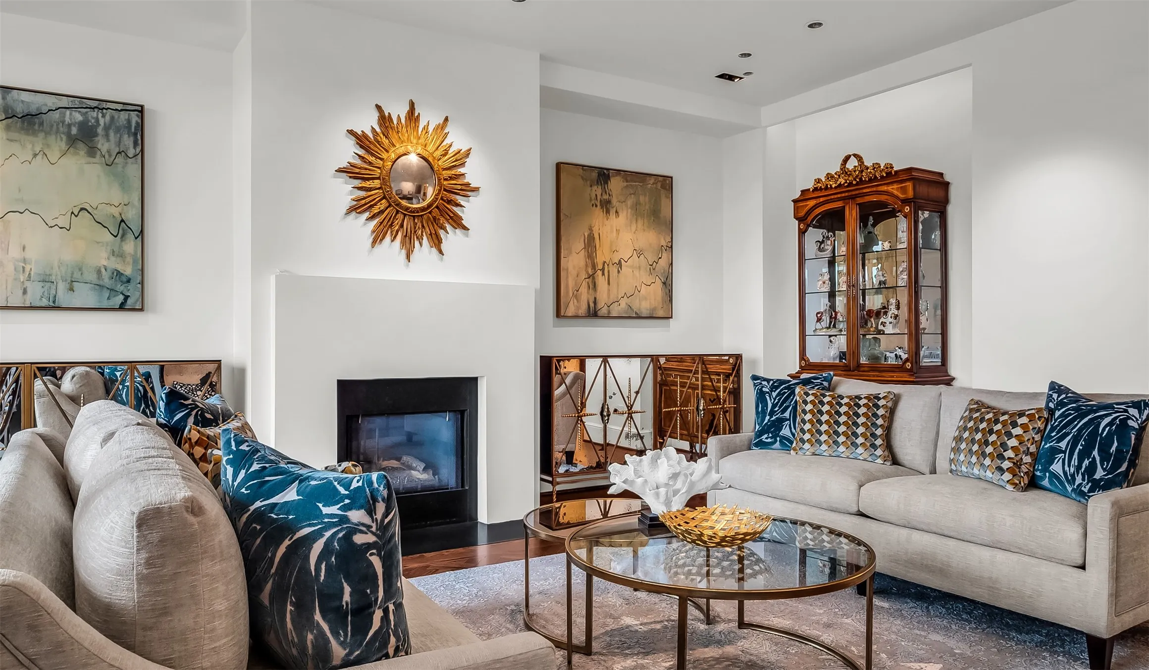 Gas Fireplace!