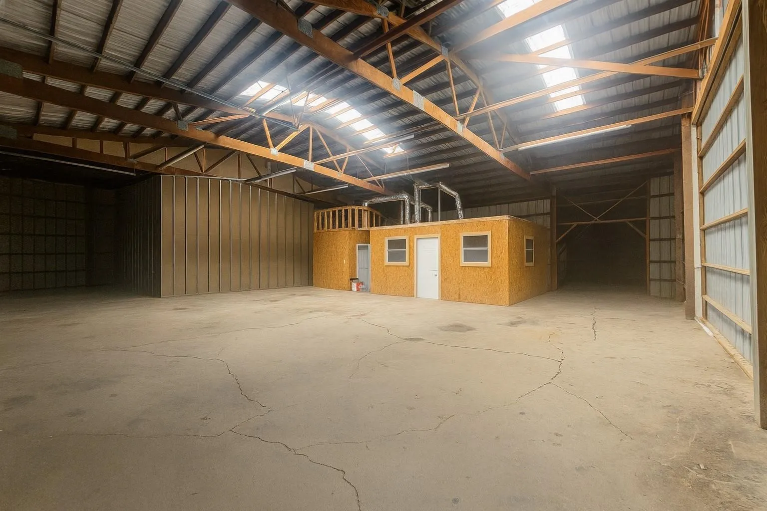 Warehouse For Sale in Hunt County , 760 E Quinlan Parkway, Quinlan, Texas 75474, 0, 0, Garage spaces, 0 Sqft, built in 1962, mls#21287448, Real Estate Agent in Quinlan, Homes For Sale in Hunt county, Homes For Sale in Quinlan, Realtor in Quinlan Texas, Real Estate Brokerage Independent Realty Texas, Luminita Cordes Realtor