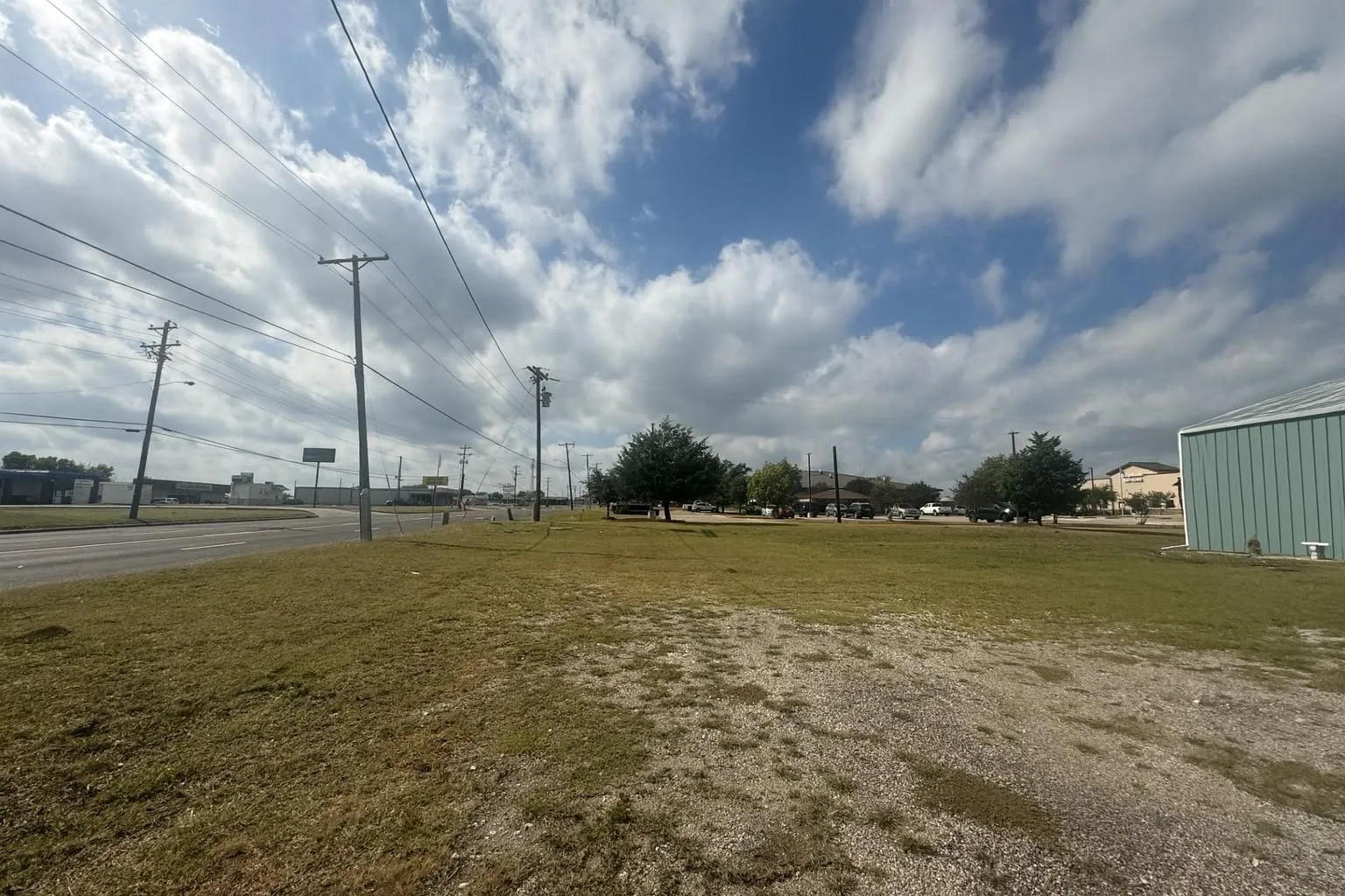 Warehouse For Sale in Hunt County , 760 E Quinlan Parkway, Quinlan, Texas 75474, 0, 0, Garage spaces, 0 Sqft, built in 1962, mls#21287448, Real Estate Agent in Quinlan, Homes For Sale in Hunt county, Homes For Sale in Quinlan, Realtor in Quinlan Texas, Real Estate Brokerage Independent Realty Texas, Luminita Cordes Realtor