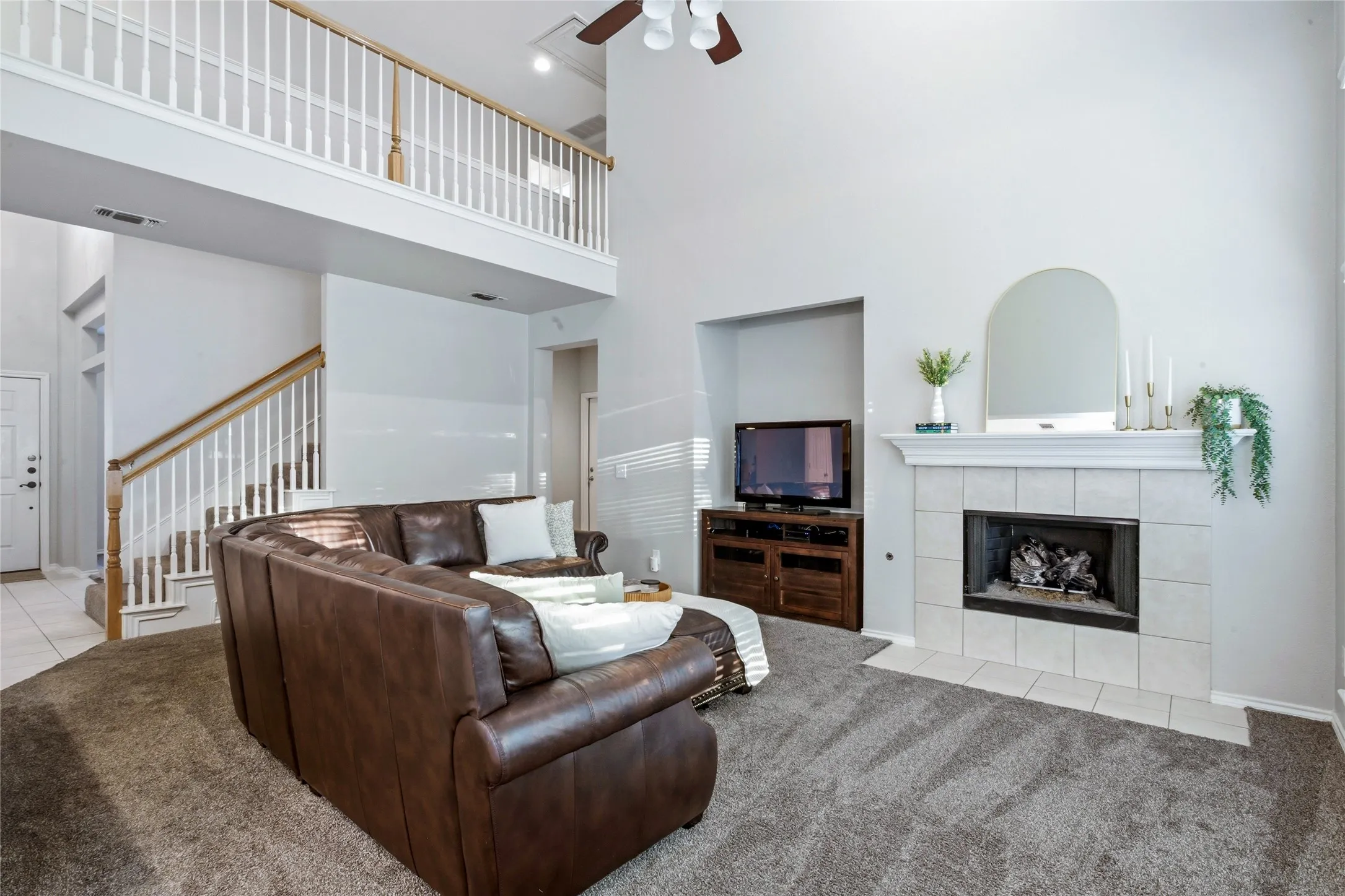 Single Family Residence For Sale in Collin County , 8612 Falcon Crest Drive, Mc Kinney, Texas 75072, 4 Bedroom, 3 Bathroom, 3 Garage spaces, 2,450 Sqft, built in 1999, mls#21286502, Real Estate Agent in Mc Kinney, Homes For Sale in Collin county, Homes For Sale in Mc Kinney, Realtor in Mc Kinney Texas, Real Estate Brokerage Independent Realty Texas, Luminita Cordes Realtor