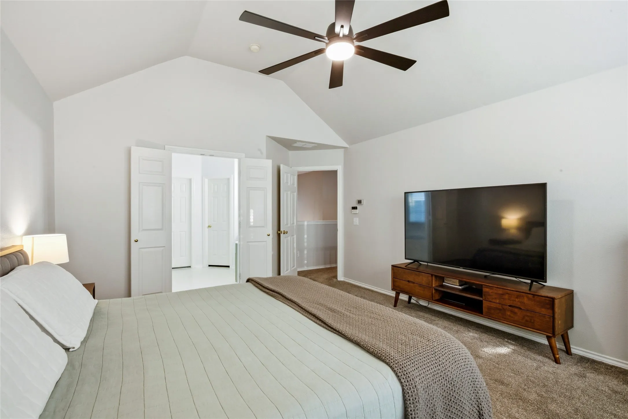 Single Family Residence For Sale in Collin County , 8612 Falcon Crest Drive, Mc Kinney, Texas 75072, 4 Bedroom, 3 Bathroom, 3 Garage spaces, 2,450 Sqft, built in 1999, mls#21286502, Real Estate Agent in Mc Kinney, Homes For Sale in Collin county, Homes For Sale in Mc Kinney, Realtor in Mc Kinney Texas, Real Estate Brokerage Independent Realty Texas, Luminita Cordes Realtor