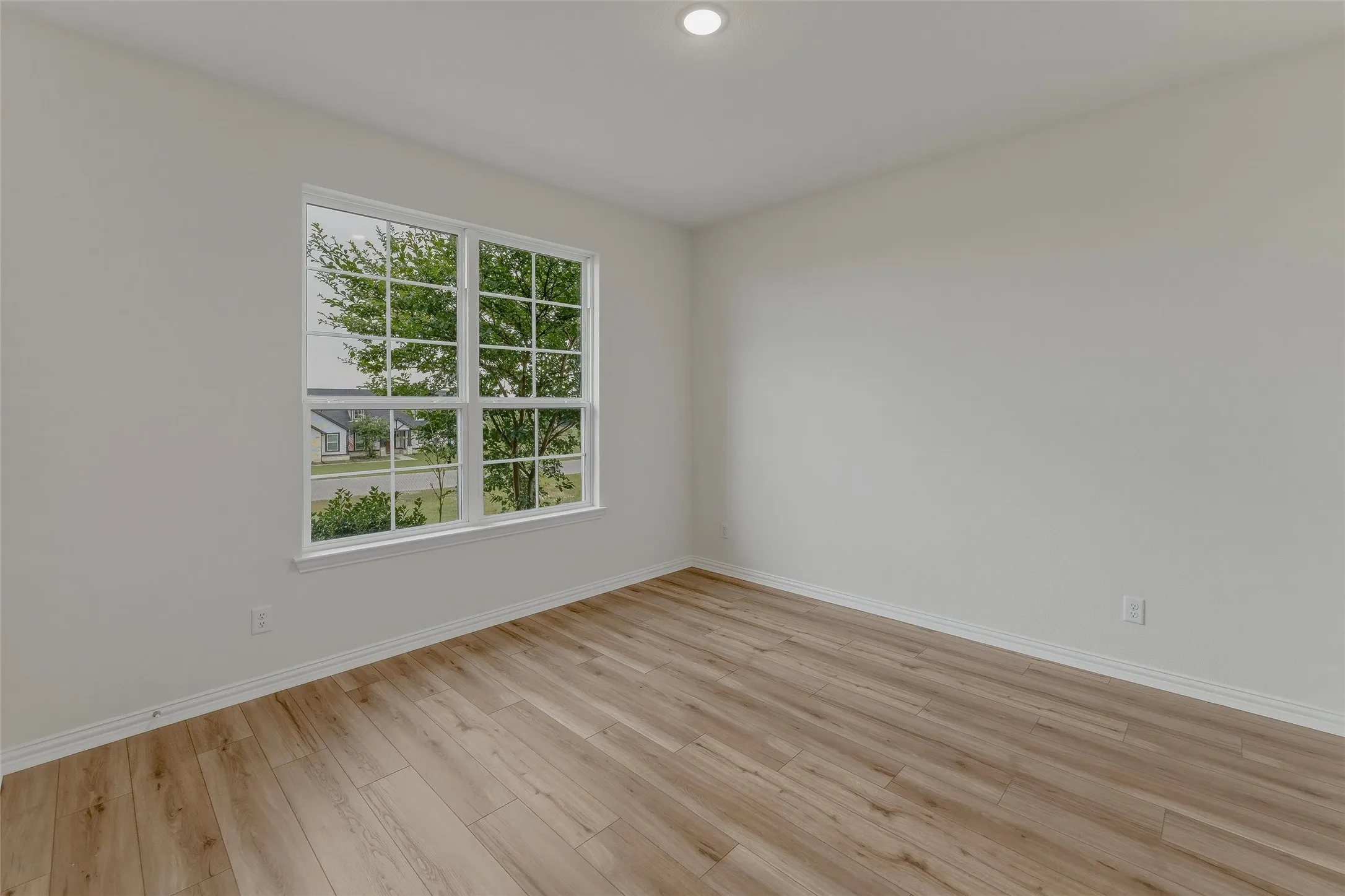 Single Family Residence For Sale in Parker County , 1037 Flagstone Drive, Weatherford, Texas 76085, 3 Bedroom, 2 Bathroom, 2 Garage spaces, 2,033 Sqft, built in 2021, mls#21287481, Real Estate Agent in Weatherford, Homes For Sale in Parker county, Homes For Sale in Weatherford, Realtor in Weatherford Texas, Real Estate Brokerage Independent Realty Texas, Luminita Cordes Realtor