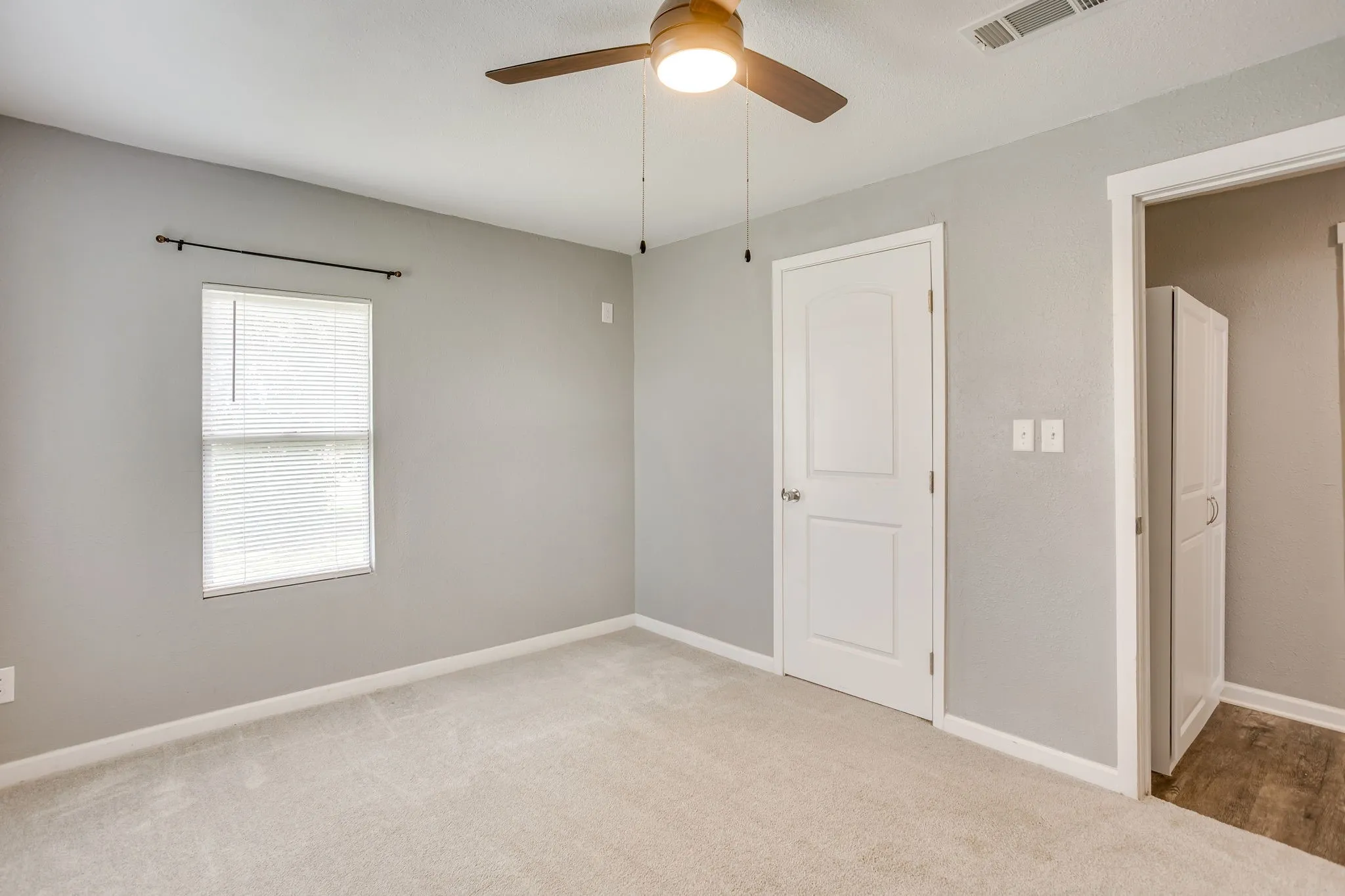 Single Family Residence For Sale in Palo Pinto County , 6296 Fm 1195, Mineral Wells, Texas 76067, 3 Bedroom, 2 Bathroom, Garage spaces, 1,620 Sqft, built in 0, mls#21287431, Real Estate Agent in Mineral Wells, Homes For Sale in Palo Pinto county, Homes For Sale in Mineral Wells, Realtor in Mineral Wells Texas, Real Estate Brokerage Independent Realty Texas, Luminita Cordes Realtor
