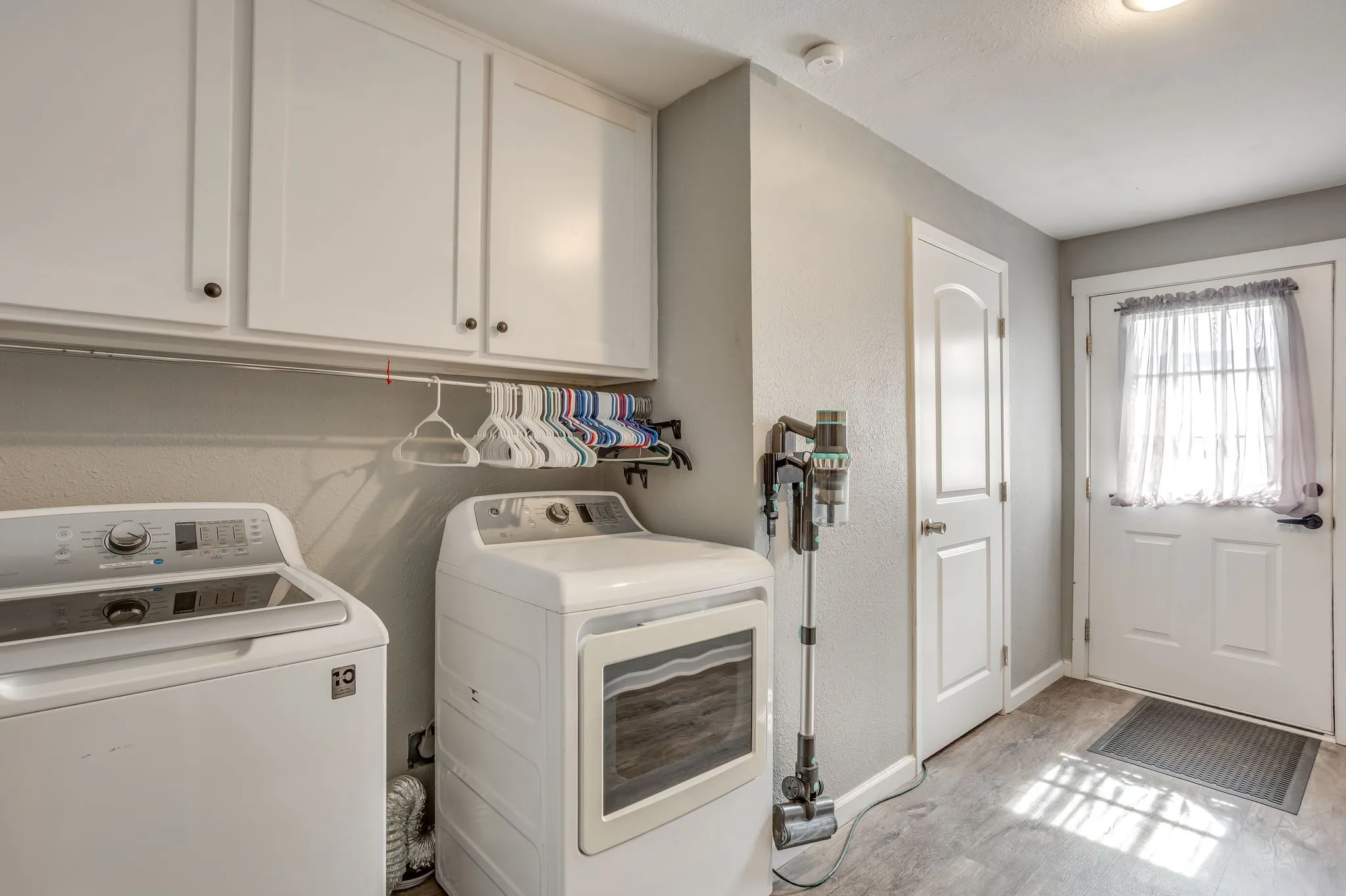 Single Family Residence For Sale in Palo Pinto County , 6296 Fm 1195, Mineral Wells, Texas 76067, 3 Bedroom, 2 Bathroom, Garage spaces, 1,620 Sqft, built in 0, mls#21287431, Real Estate Agent in Mineral Wells, Homes For Sale in Palo Pinto county, Homes For Sale in Mineral Wells, Realtor in Mineral Wells Texas, Real Estate Brokerage Independent Realty Texas, Luminita Cordes Realtor