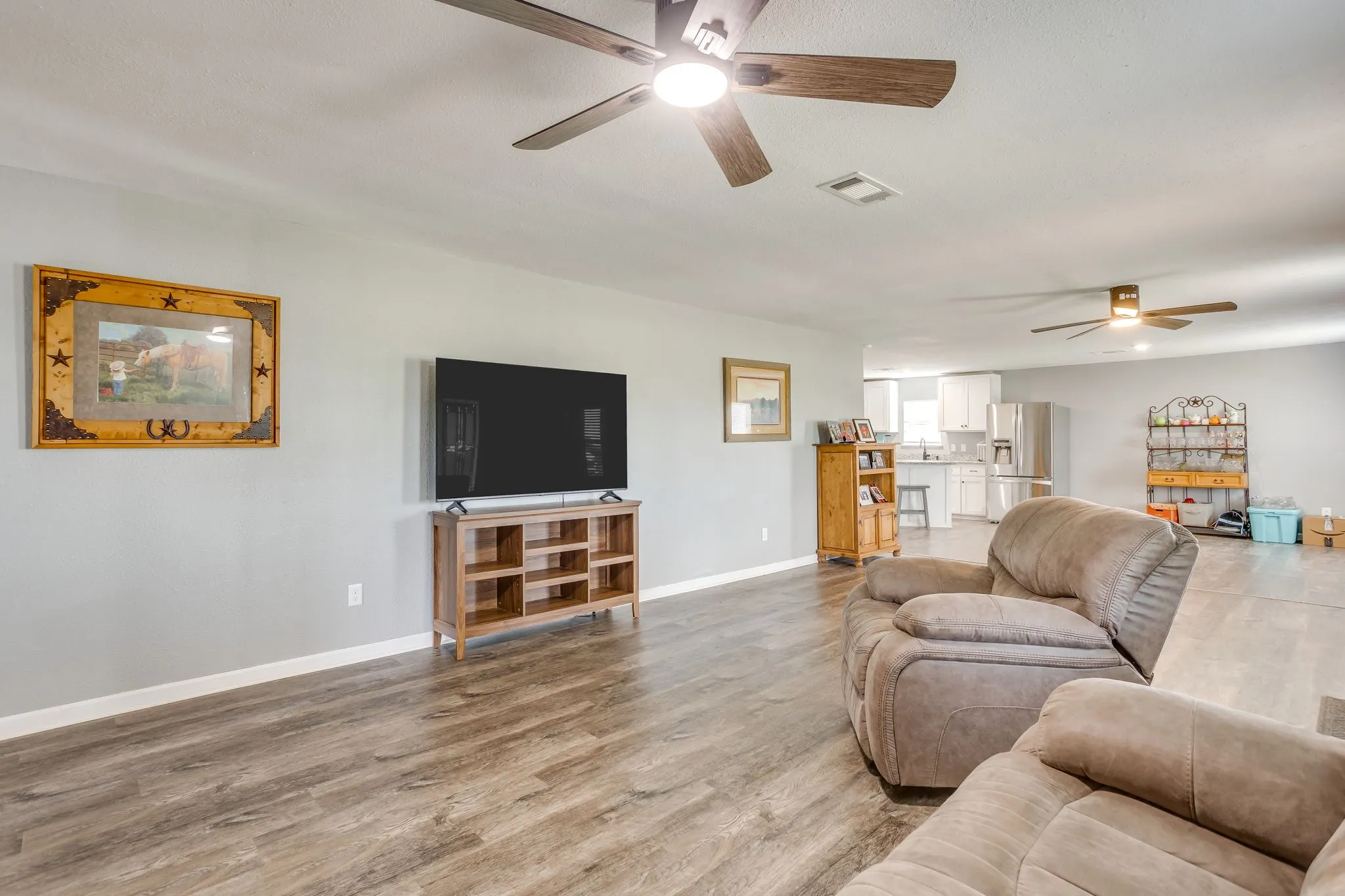 Single Family Residence For Sale in Palo Pinto County , 6296 Fm 1195, Mineral Wells, Texas 76067, 3 Bedroom, 2 Bathroom, Garage spaces, 1,620 Sqft, built in 0, mls#21287431, Real Estate Agent in Mineral Wells, Homes For Sale in Palo Pinto county, Homes For Sale in Mineral Wells, Realtor in Mineral Wells Texas, Real Estate Brokerage Independent Realty Texas, Luminita Cordes Realtor