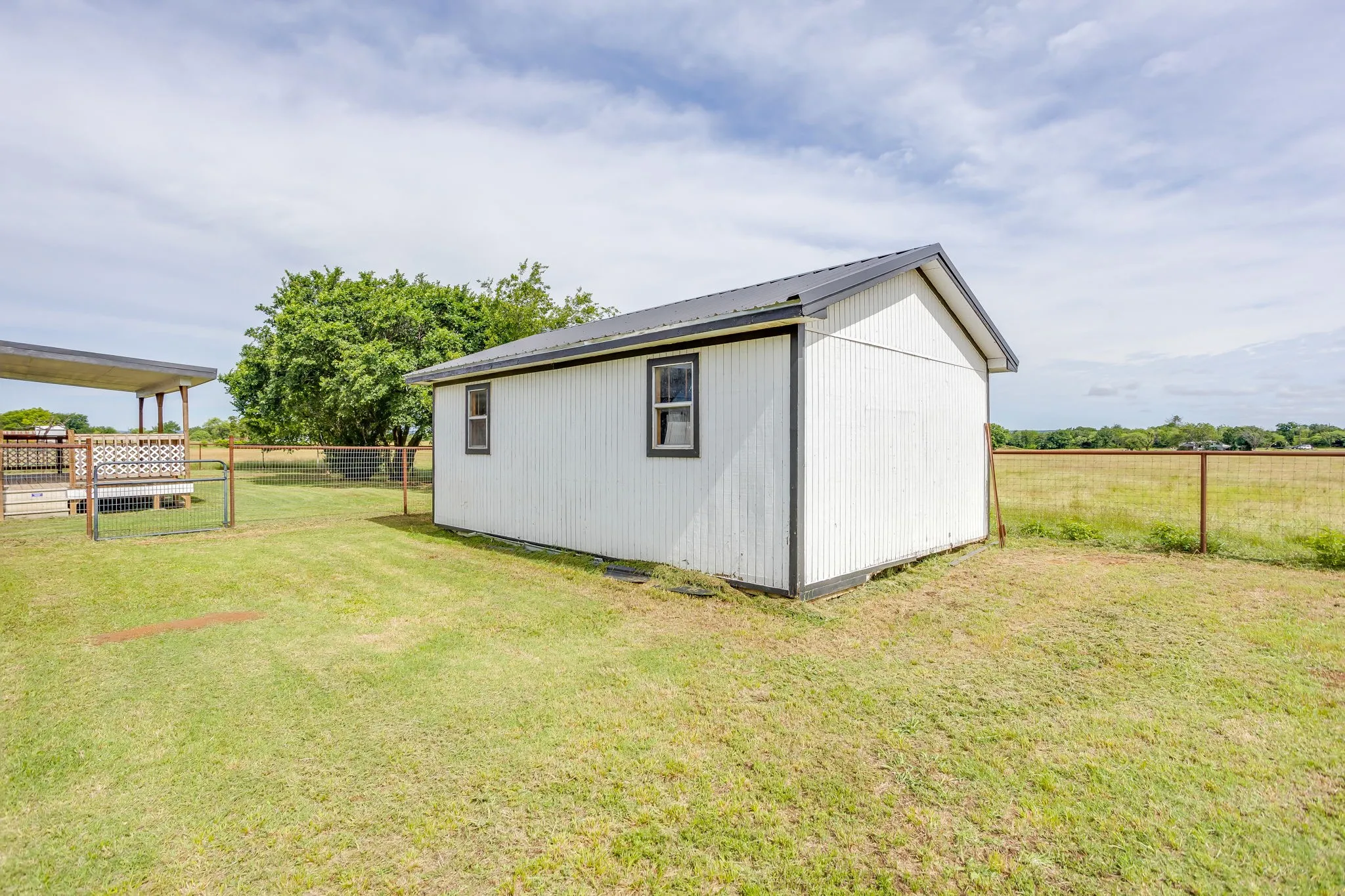 Single Family Residence For Sale in Palo Pinto County , 6296 Fm 1195, Mineral Wells, Texas 76067, 3 Bedroom, 2 Bathroom, Garage spaces, 1,620 Sqft, built in 0, mls#21287431, Real Estate Agent in Mineral Wells, Homes For Sale in Palo Pinto county, Homes For Sale in Mineral Wells, Realtor in Mineral Wells Texas, Real Estate Brokerage Independent Realty Texas, Luminita Cordes Realtor