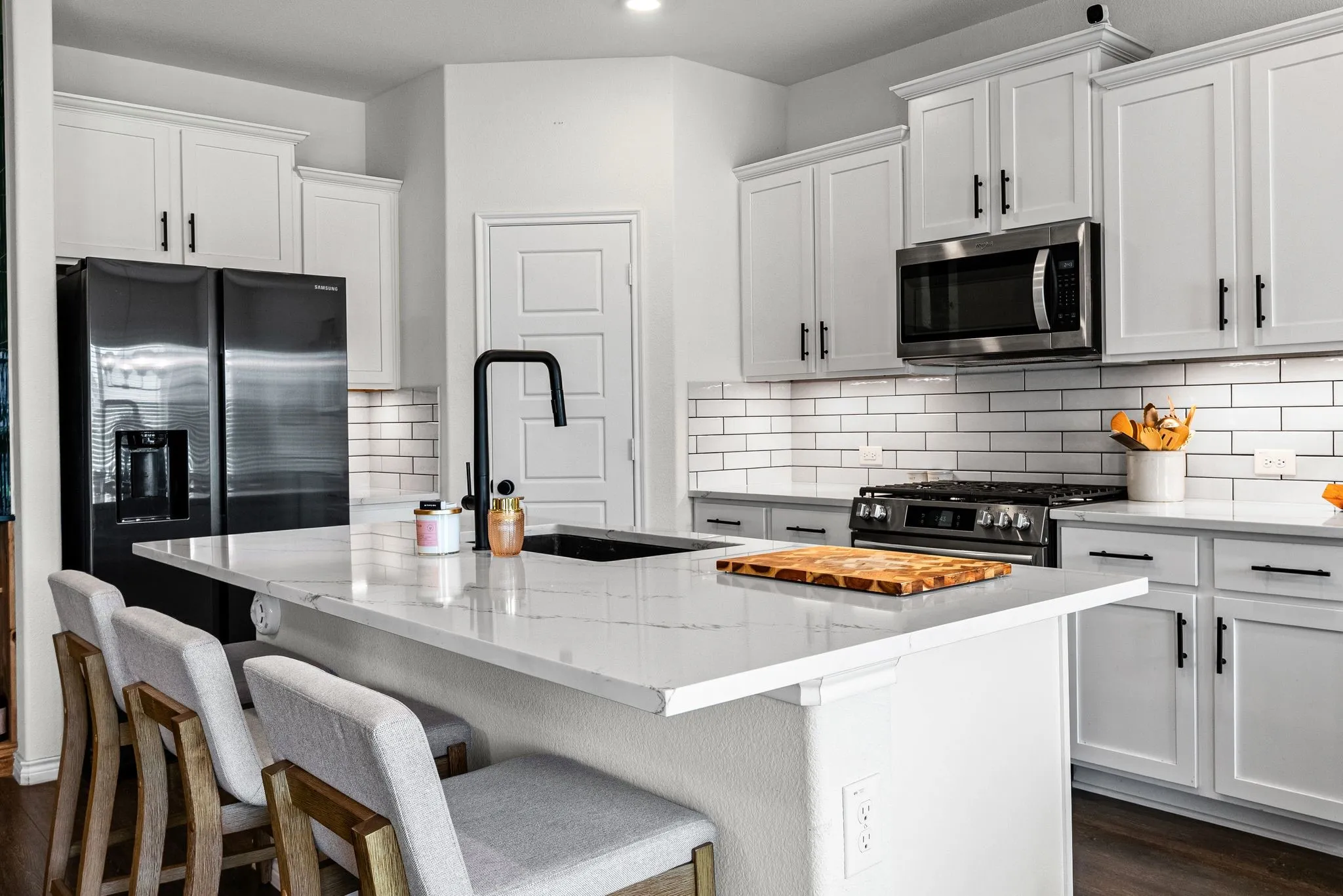 Single Family Residence For Sale in Hunt County , 179 Longhorn Pass, Caddo Mills, Texas 75135, 3 Bedroom, 2 Bathroom, 2 Garage spaces, 1,632 Sqft, built in 2021, mls#21285851, Real Estate Agent in Caddo Mills, Homes For Sale in Hunt county, Homes For Sale in Caddo Mills, Realtor in Caddo Mills Texas, Real Estate Brokerage Independent Realty Texas, Luminita Cordes Realtor