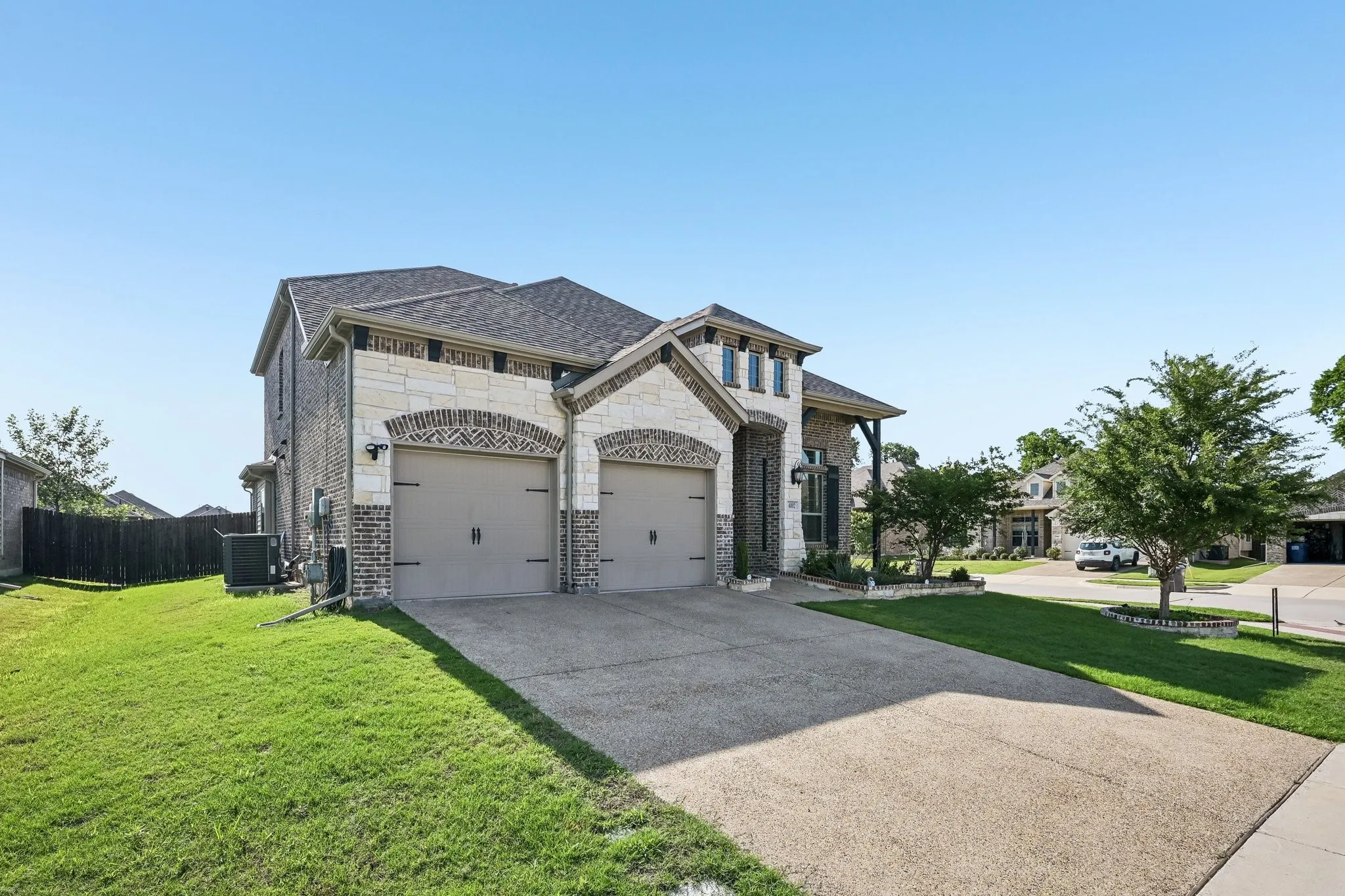 Single Family Residence For Sale in Collin County , 4002 Morning Dove Drive, Melissa, Texas 75454, 4 Bedroom, 4 Bathroom, 2 Garage spaces, 2,544 Sqft, built in 2021, mls#21287175, Real Estate Agent in Melissa, Homes For Sale in Collin county, Homes For Sale in Melissa, Realtor in Melissa Texas, Real Estate Brokerage Independent Realty Texas, Luminita Cordes Realtor