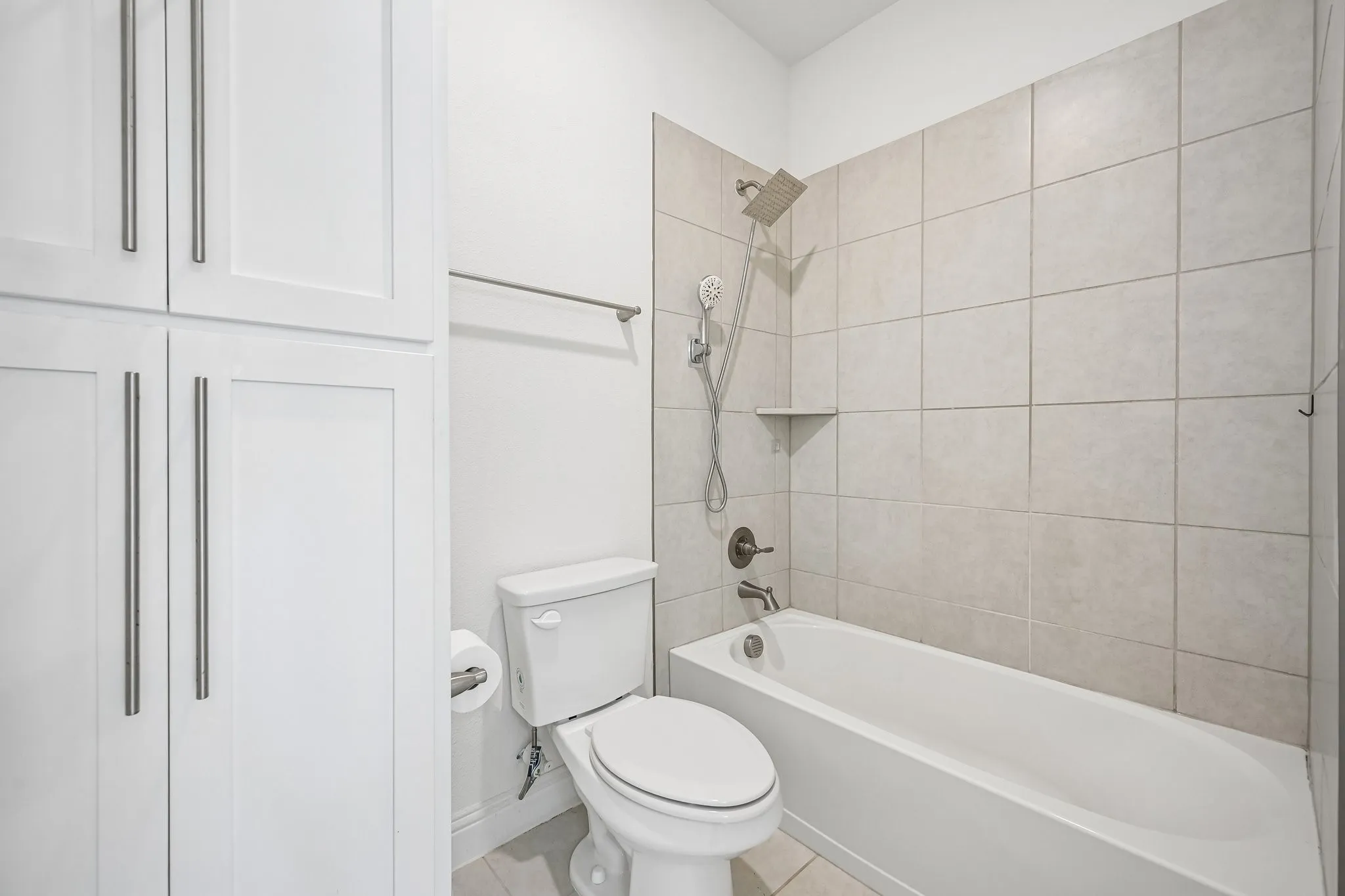 Single Family Residence For Sale in Collin County , 4002 Morning Dove Drive, Melissa, Texas 75454, 4 Bedroom, 4 Bathroom, 2 Garage spaces, 2,544 Sqft, built in 2021, mls#21287175, Real Estate Agent in Melissa, Homes For Sale in Collin county, Homes For Sale in Melissa, Realtor in Melissa Texas, Real Estate Brokerage Independent Realty Texas, Luminita Cordes Realtor