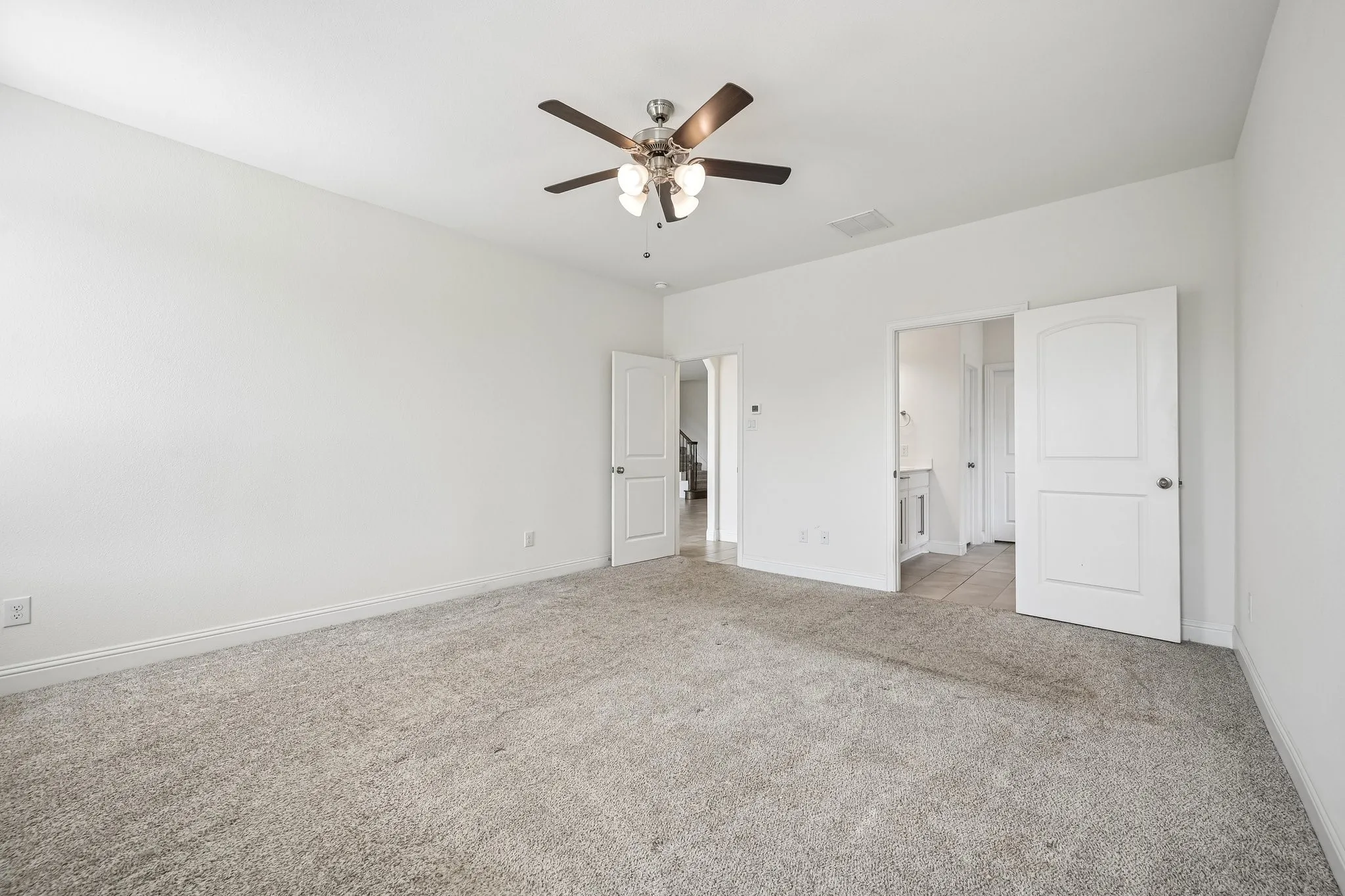 Single Family Residence For Sale in Collin County , 4002 Morning Dove Drive, Melissa, Texas 75454, 4 Bedroom, 4 Bathroom, 2 Garage spaces, 2,544 Sqft, built in 2021, mls#21287175, Real Estate Agent in Melissa, Homes For Sale in Collin county, Homes For Sale in Melissa, Realtor in Melissa Texas, Real Estate Brokerage Independent Realty Texas, Luminita Cordes Realtor