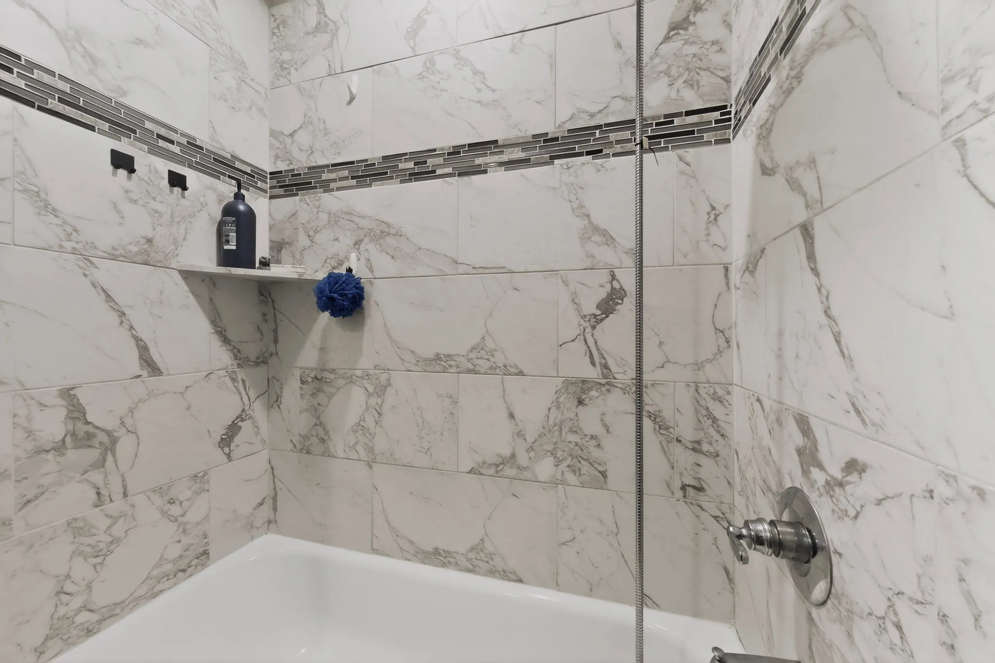Single Family Residence For Sale in Hunt County , 3221 Gibbons Street, Greenville, Texas 75401, 3 Bedrooms, 2 Bathrooms, 2 Garage spaces, 1,140 Sqft, built in 2022, Price $260,000, mls#21287280, Real Estate Agent in Greenville, Homes For Sale in Hunt county, Homes For Sale in Greenville, Realtor in Greenville Texas, Real Estate Brokerage Independent Realty Texas, Luminita Cordes Realtor