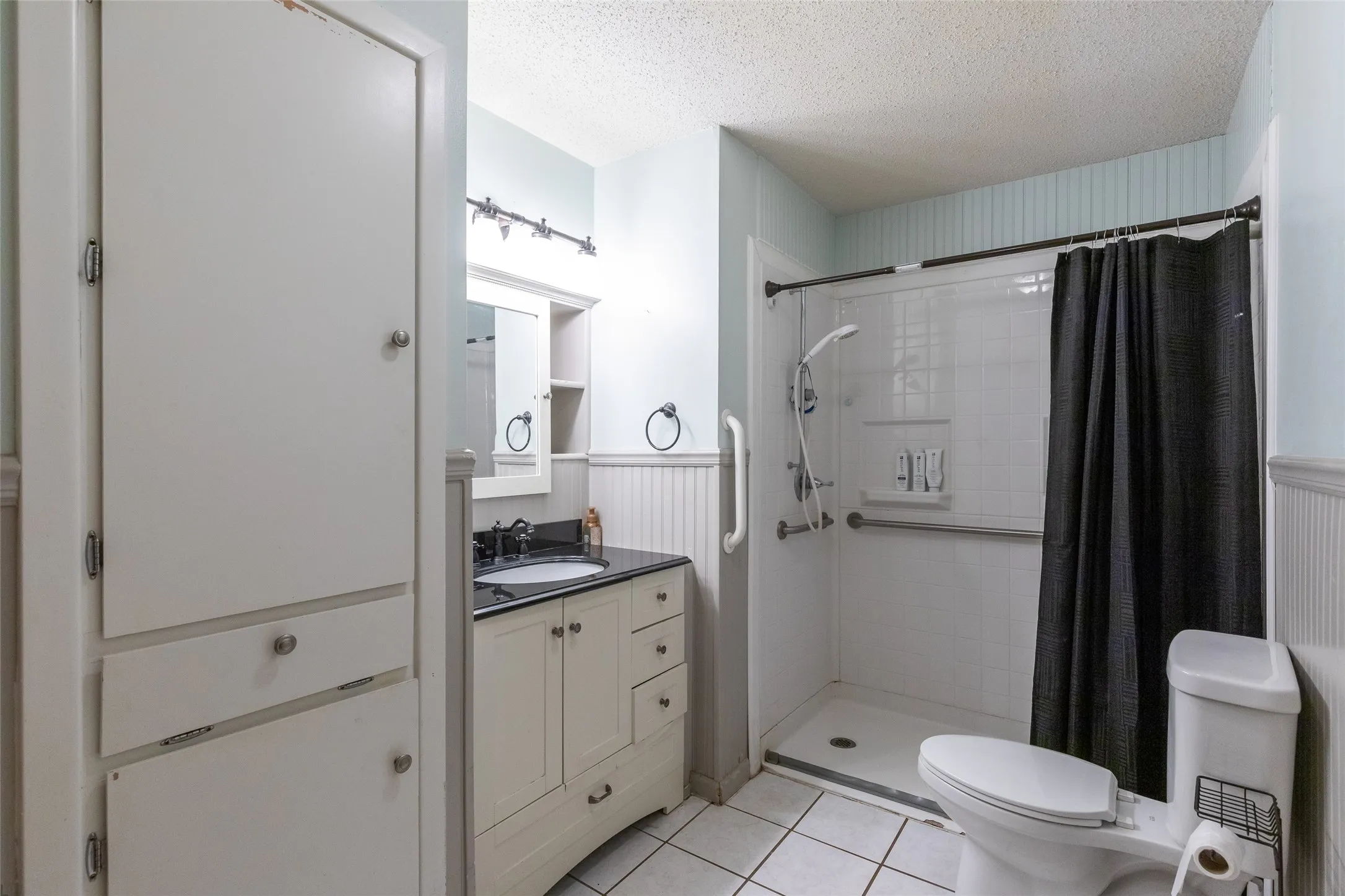 Single Family Residence For Sale in Haskell County , 405 S Breustedt Street, Weinert, Texas 76388, 3 Bedrooms, 2 Bathrooms, Garage spaces, 1,813 Sqft, built in 1964, Price $190,000, mls#21287262, Real Estate Agent in Weinert, Homes For Sale in Haskell county, Homes For Sale in Weinert, Realtor in Weinert Texas, Real Estate Brokerage Independent Realty Texas, Luminita Cordes Realtor