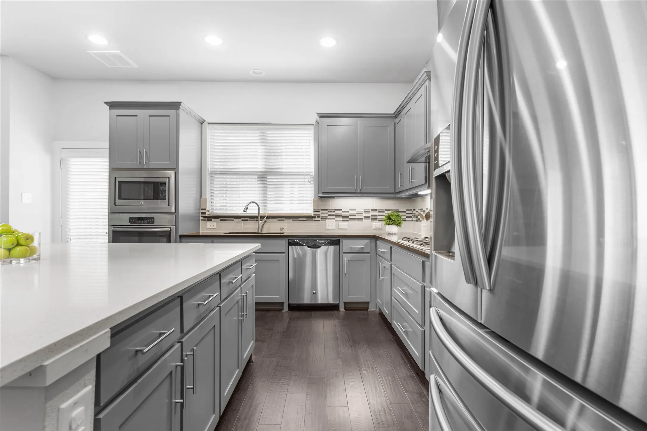 Refrigerator/Freezer Provided w/ Rent