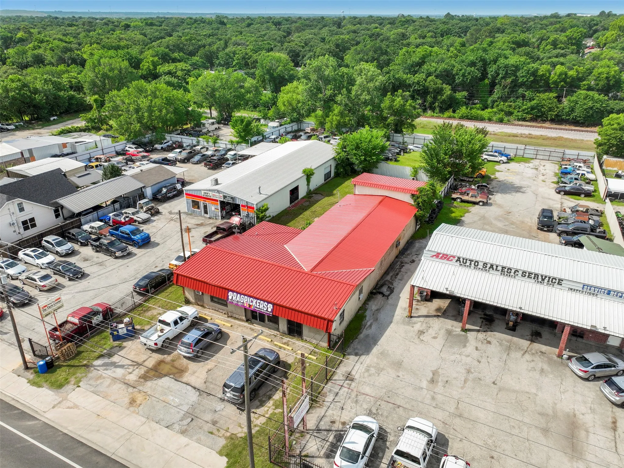 Business For Sale in Tarrant County , 3908 Mansfield Highway, Forest Hill, Texas 76119, 0, 0, Garage spaces, 0 Sqft, built in 1956, mls#21286957, Real Estate Agent in Forest Hill, Homes For Sale in Tarrant county, Homes For Sale in Forest Hill, Realtor in Forest Hill Texas, Real Estate Brokerage Independent Realty Texas, Luminita Cordes Realtor