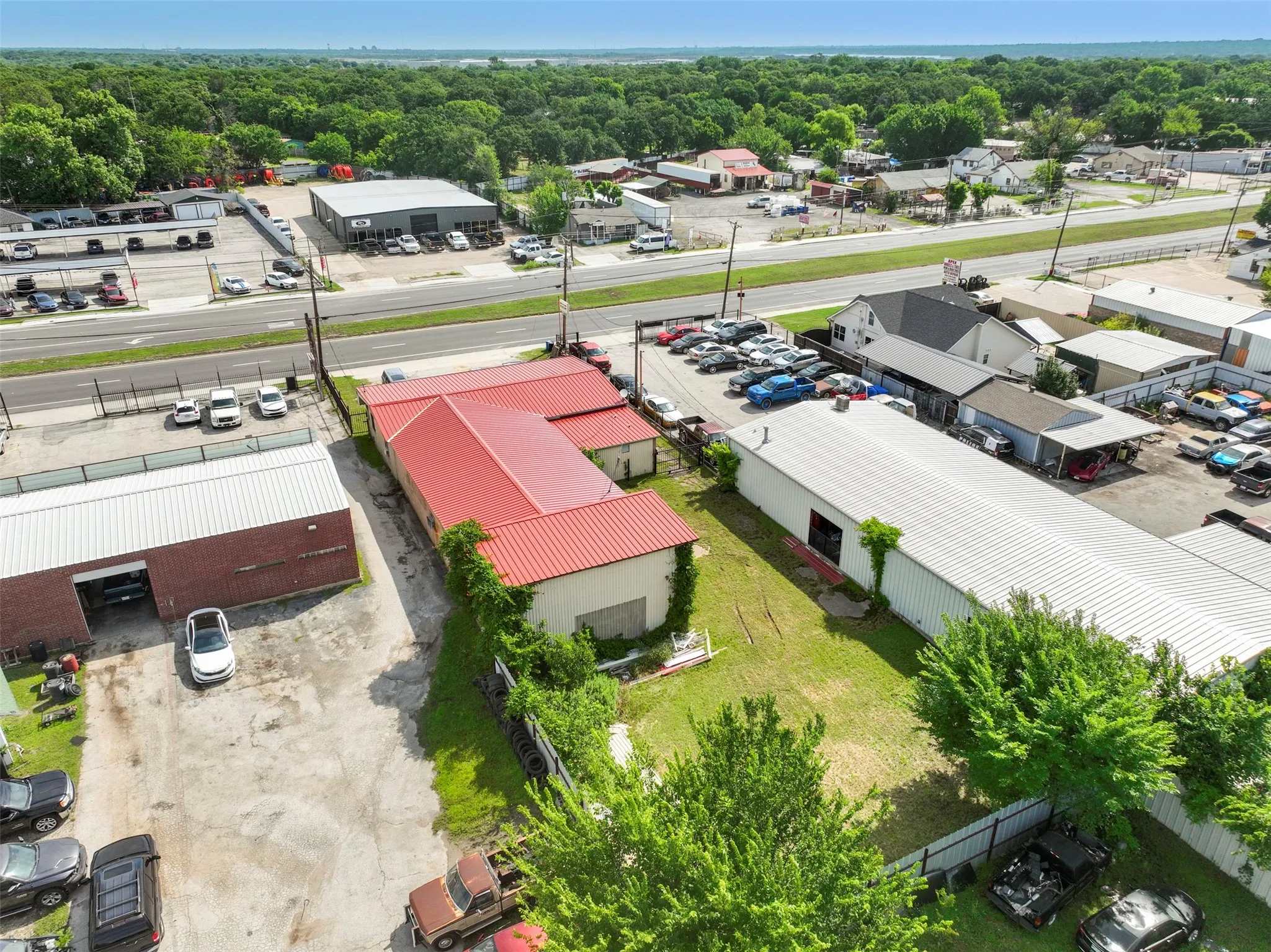 Business For Sale in Tarrant County , 3908 Mansfield Highway, Forest Hill, Texas 76119, 0, 0, Garage spaces, 0 Sqft, built in 1956, mls#21286957, Real Estate Agent in Forest Hill, Homes For Sale in Tarrant county, Homes For Sale in Forest Hill, Realtor in Forest Hill Texas, Real Estate Brokerage Independent Realty Texas, Luminita Cordes Realtor