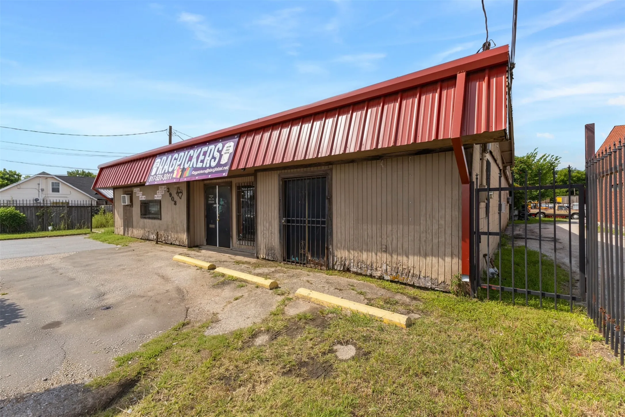 Business For Sale in Tarrant County , 3908 Mansfield Highway, Forest Hill, Texas 76119, 0, 0, Garage spaces, 0 Sqft, built in 1956, mls#21286957, Real Estate Agent in Forest Hill, Homes For Sale in Tarrant county, Homes For Sale in Forest Hill, Realtor in Forest Hill Texas, Real Estate Brokerage Independent Realty Texas, Luminita Cordes Realtor
