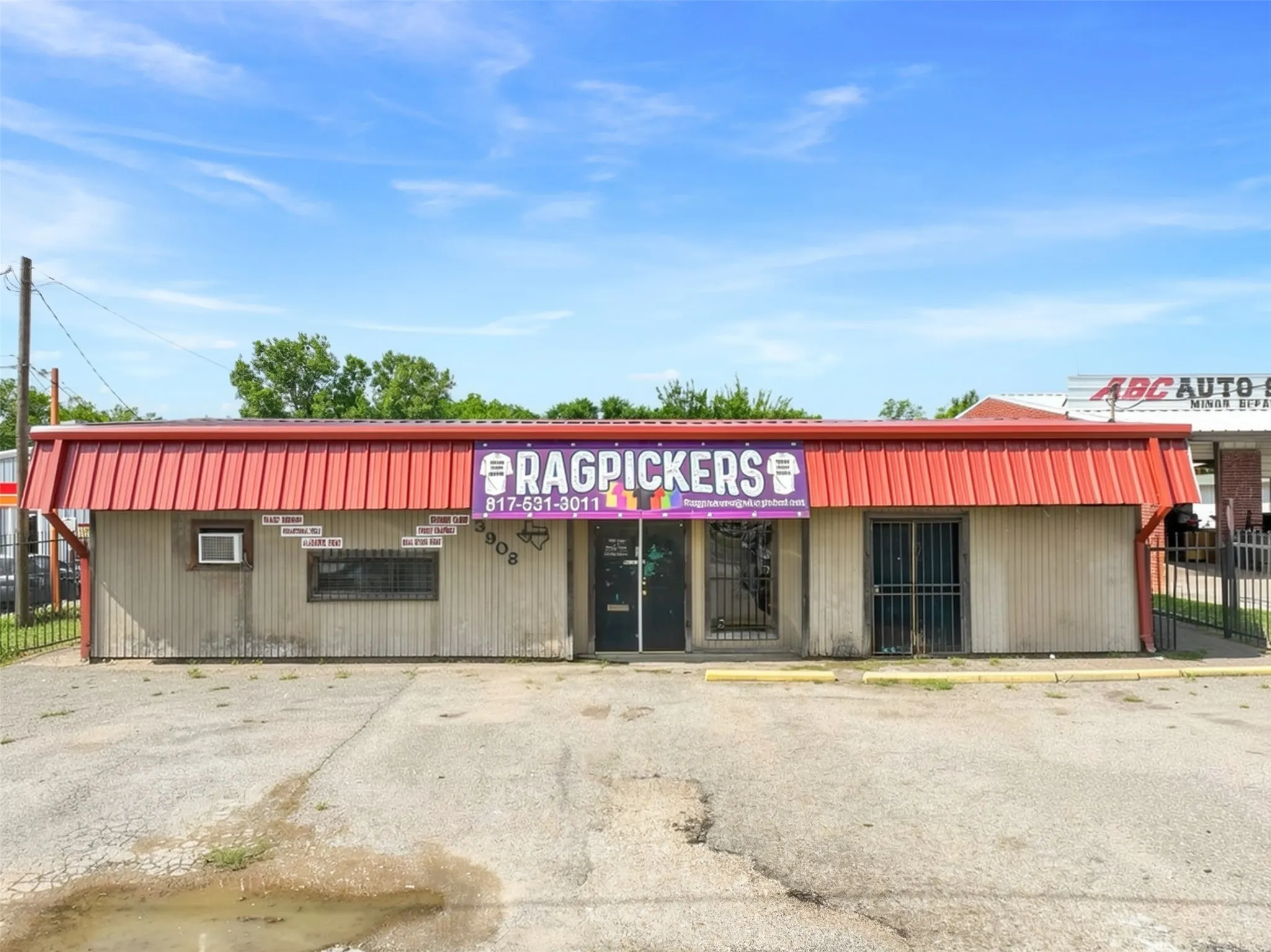 Business For Sale in Tarrant County , 3908 Mansfield Highway, Forest Hill, Texas 76119, 0, 0, Garage spaces, 0 Sqft, built in 1956, mls#21286957, Real Estate Agent in Forest Hill, Homes For Sale in Tarrant county, Homes For Sale in Forest Hill, Realtor in Forest Hill Texas, Real Estate Brokerage Independent Realty Texas, Luminita Cordes Realtor