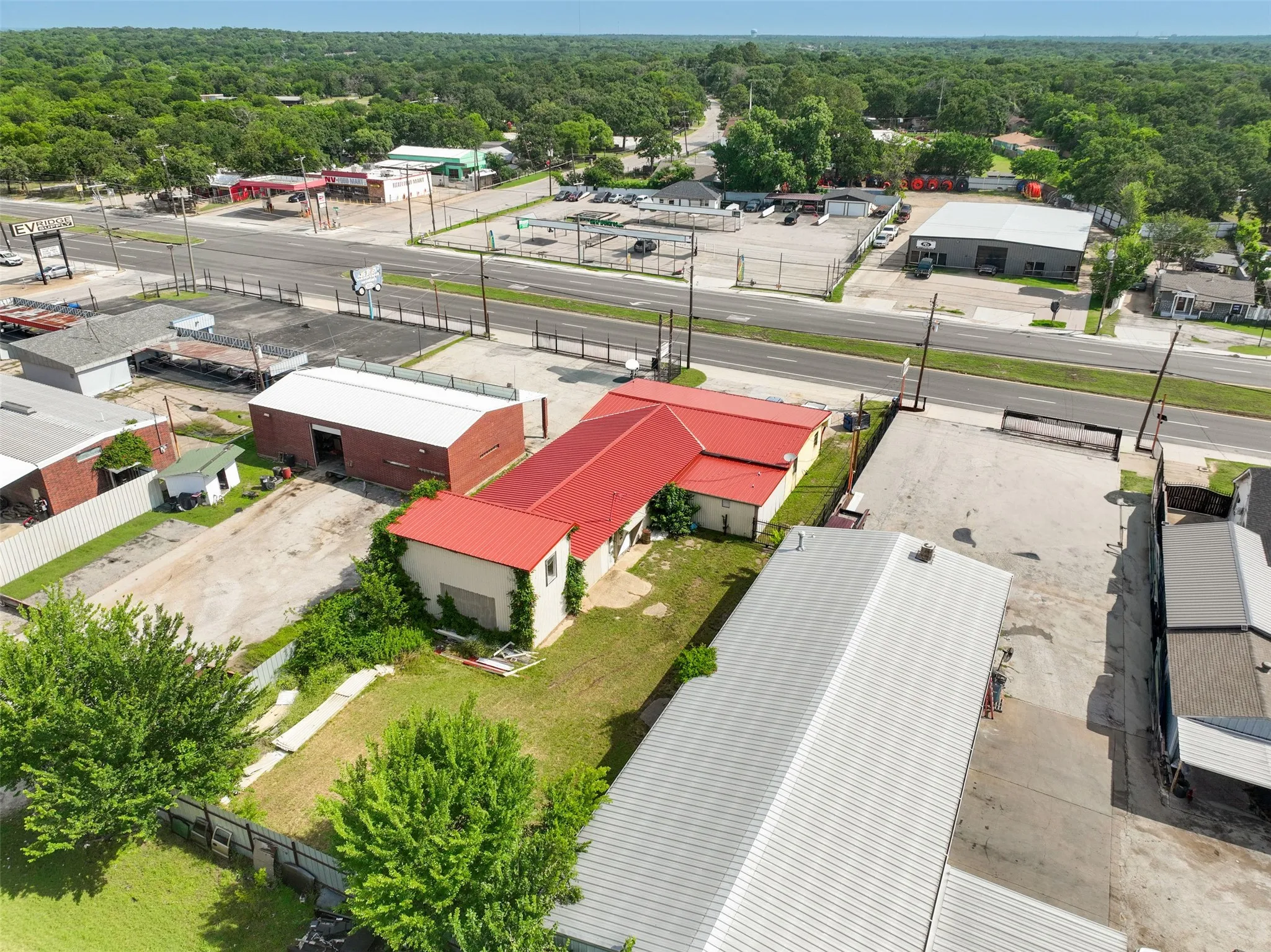 Business For Sale in Tarrant County , 3908 Mansfield Highway, Forest Hill, Texas 76119, 0, 0, Garage spaces, 0 Sqft, built in 1956, mls#21286957, Real Estate Agent in Forest Hill, Homes For Sale in Tarrant county, Homes For Sale in Forest Hill, Realtor in Forest Hill Texas, Real Estate Brokerage Independent Realty Texas, Luminita Cordes Realtor