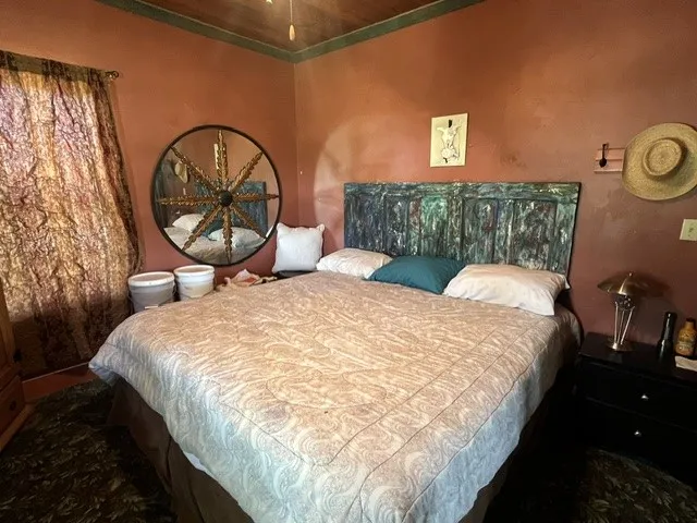 Single Family Residence For Sale in Hamilton County , 707 County Road 426, Purmela, Texas 76566, 2 Bedrooms, 2 Bathrooms, Garage spaces, 1,308 Sqft, built in 1940, Price $549,900, mls#21287577, Real Estate Agent in Purmela, Homes For Sale in Hamilton county, Homes For Sale in Purmela, Realtor in Purmela Texas, Real Estate Brokerage Independent Realty Texas, Luminita Cordes Realtor