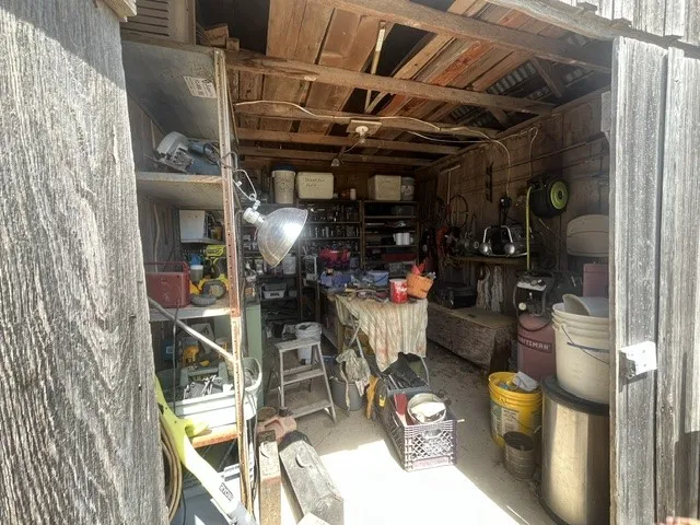 Single Family Residence For Sale in Hamilton County , 707 County Road 426, Purmela, Texas 76566, 2 Bedrooms, 2 Bathrooms, Garage spaces, 1,308 Sqft, built in 1940, Price $549,900, mls#21287577, Real Estate Agent in Purmela, Homes For Sale in Hamilton county, Homes For Sale in Purmela, Realtor in Purmela Texas, Real Estate Brokerage Independent Realty Texas, Luminita Cordes Realtor