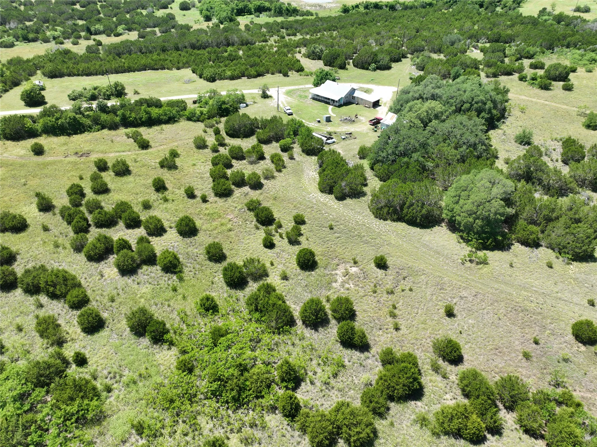 Single Family Residence For Sale in Hamilton County , 707 County Road 426, Purmela, Texas 76566, 2 Bedrooms, 2 Bathrooms, Garage spaces, 1,308 Sqft, built in 1940, Price $549,900, mls#21287577, Real Estate Agent in Purmela, Homes For Sale in Hamilton county, Homes For Sale in Purmela, Realtor in Purmela Texas, Real Estate Brokerage Independent Realty Texas, Luminita Cordes Realtor