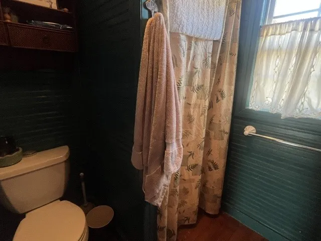 Single Family Residence For Sale in Hamilton County , 707 County Road 426, Purmela, Texas 76566, 2 Bedrooms, 2 Bathrooms, Garage spaces, 1,308 Sqft, built in 1940, Price $549,900, mls#21287577, Real Estate Agent in Purmela, Homes For Sale in Hamilton county, Homes For Sale in Purmela, Realtor in Purmela Texas, Real Estate Brokerage Independent Realty Texas, Luminita Cordes Realtor