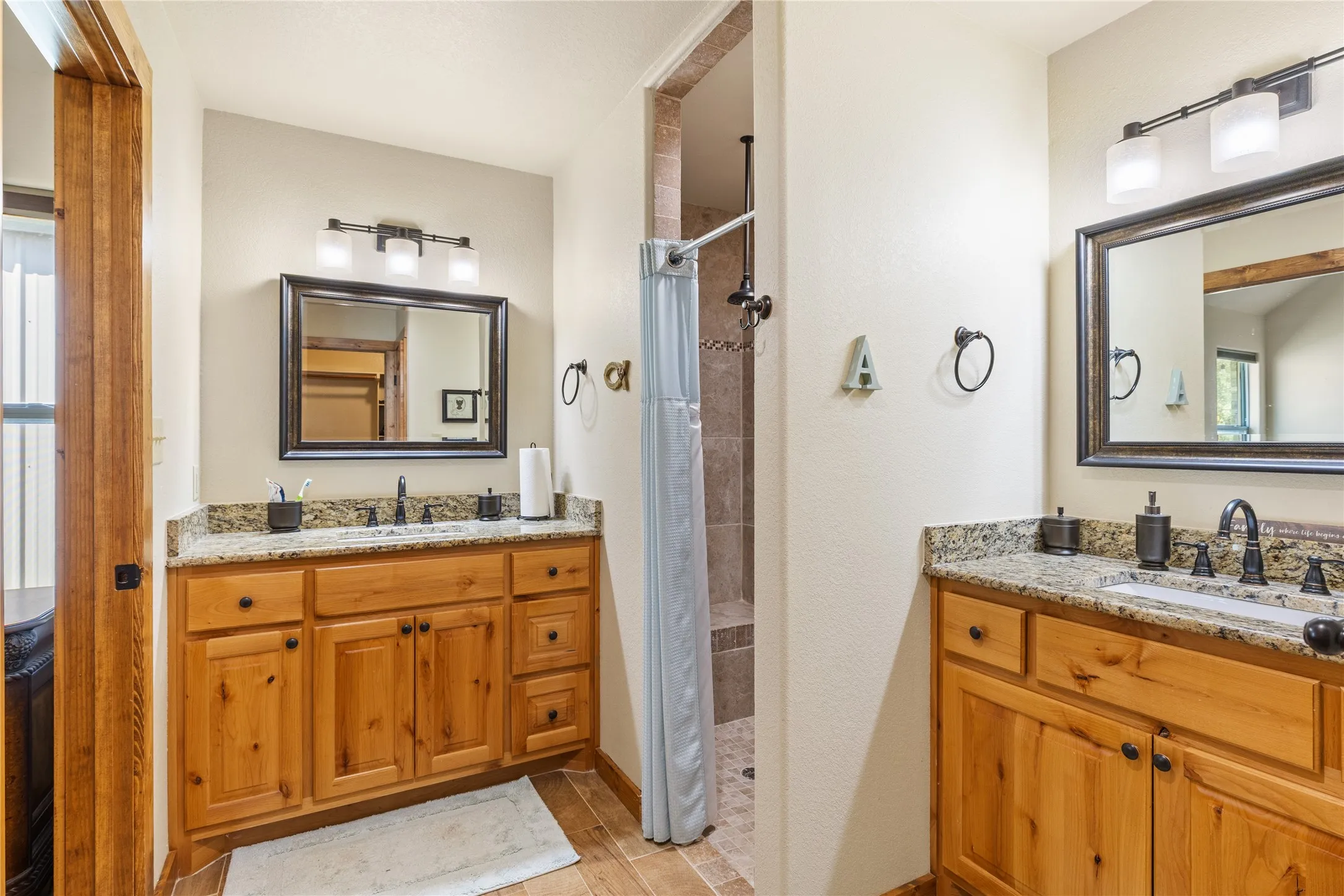 Single Family Residence For Sale in Hood County , 3806 and 3808 Sandy Beach Drive, Granbury, Texas 76049, 3 Bedroom, 2 Bathroom, 2 Garage spaces, 3,051 Sqft, built in 2018, mls#21287585, Real Estate Agent in Granbury, Homes For Sale in Hood county, Homes For Sale in Granbury, Realtor in Granbury Texas, Real Estate Brokerage Independent Realty Texas, Luminita Cordes Realtor