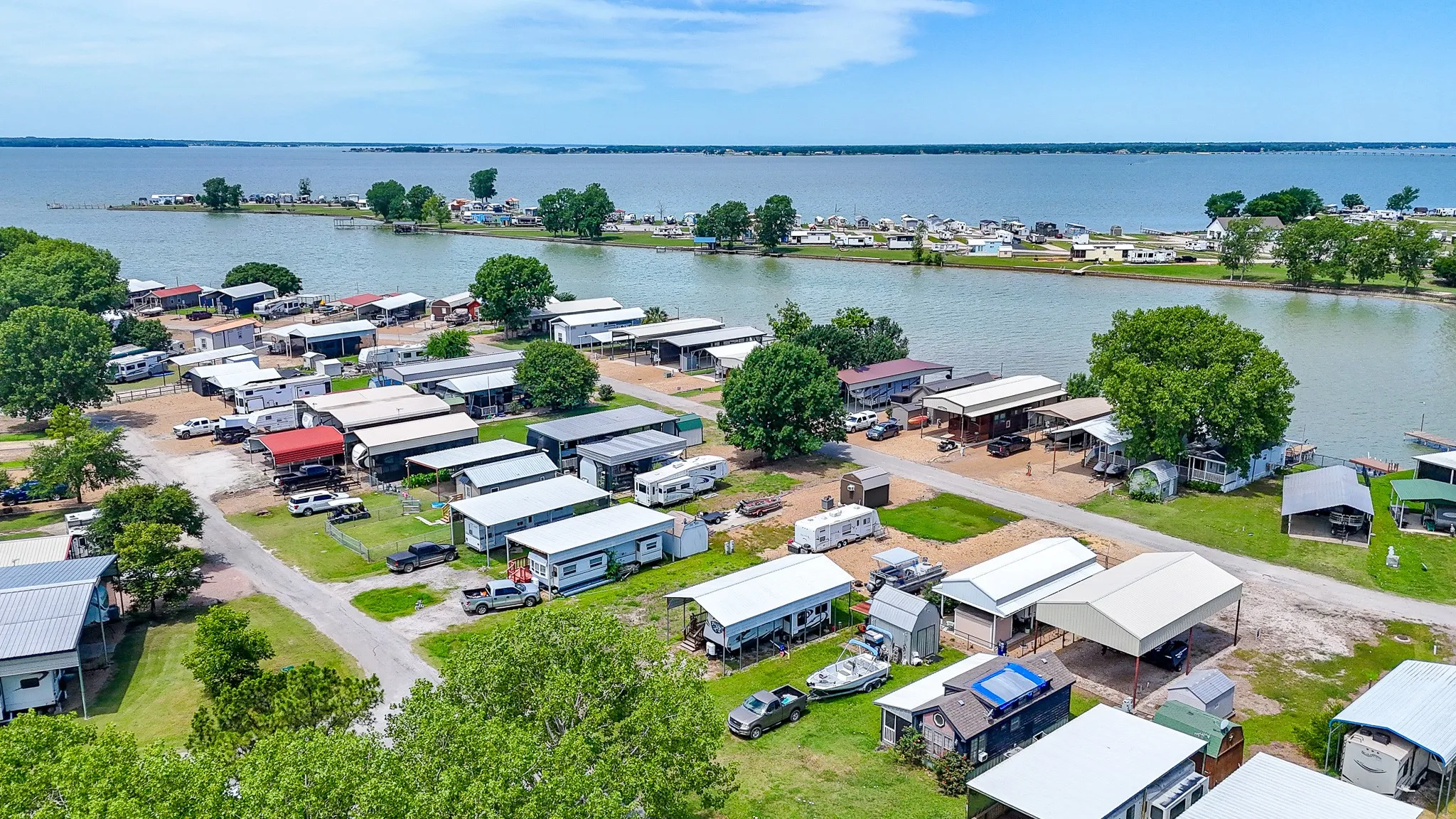 Improved Land For Sale in Navarro County , Lot 71 Pelican Isle, Kerens, Texas 75144, 0, 0, Garage spaces, 0 Sqft, built in 2009, mls#21287370, Real Estate Agent in Kerens, Homes For Sale in Navarro county, Homes For Sale in Kerens, Realtor in Kerens Texas, Real Estate Brokerage Independent Realty Texas, Luminita Cordes Realtor