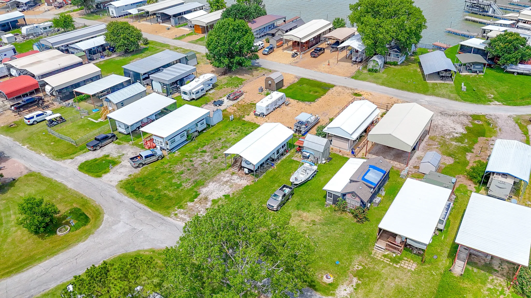 Improved Land For Sale in Navarro County , Lot 71 Pelican Isle, Kerens, Texas 75144, 0, 0, Garage spaces, 0 Sqft, built in 2009, mls#21287370, Real Estate Agent in Kerens, Homes For Sale in Navarro county, Homes For Sale in Kerens, Realtor in Kerens Texas, Real Estate Brokerage Independent Realty Texas, Luminita Cordes Realtor