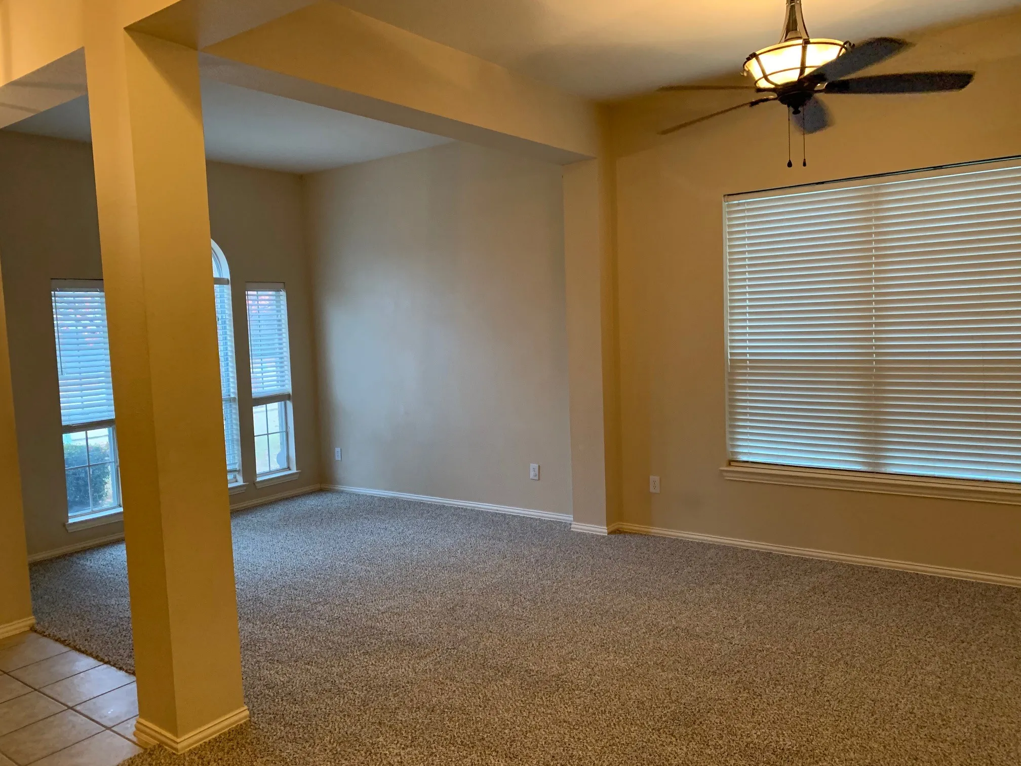 Single Family Residence For Rent in Denton County , 1709 Copper Leaf Drive, Corinth, Texas 76210, 3 Bedroom, 2 Bathroom, 2 Garage spaces, 1,893 Sqft, built in 2000, mls#21285152, Real Estate Agent in Corinth, Homes For Rent in Denton county, Homes For Rent in Corinth, Realtor in Corinth Texas, Real Estate Brokerage Independent Realty Texas, Luminita Cordes Realtor